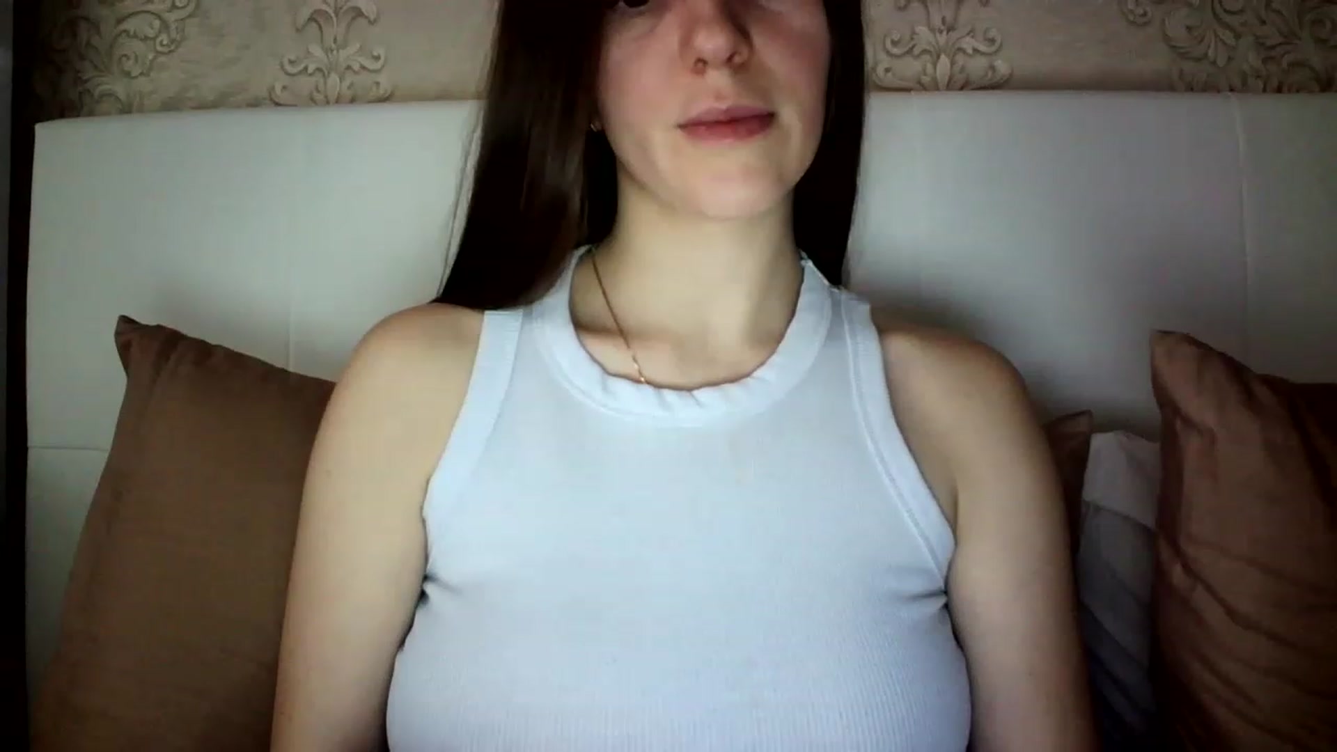 Gallery image thumbnail from charming_irl's myfreecams stream on, 01/31/2023, 10:42 image 15 of 20