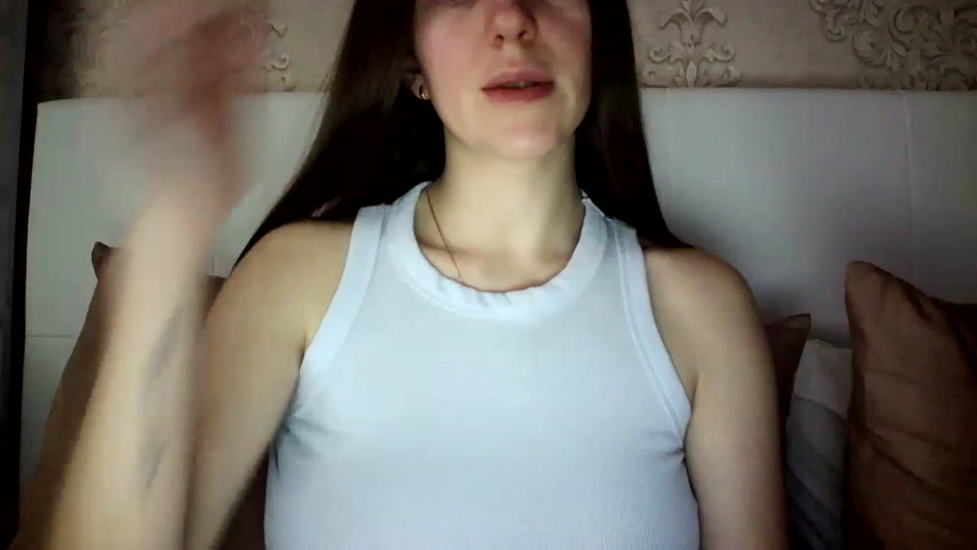 Gallery image thumbnail from charming_irl's myfreecams stream on, 01/31/2023, 10:42 image 11 of 20