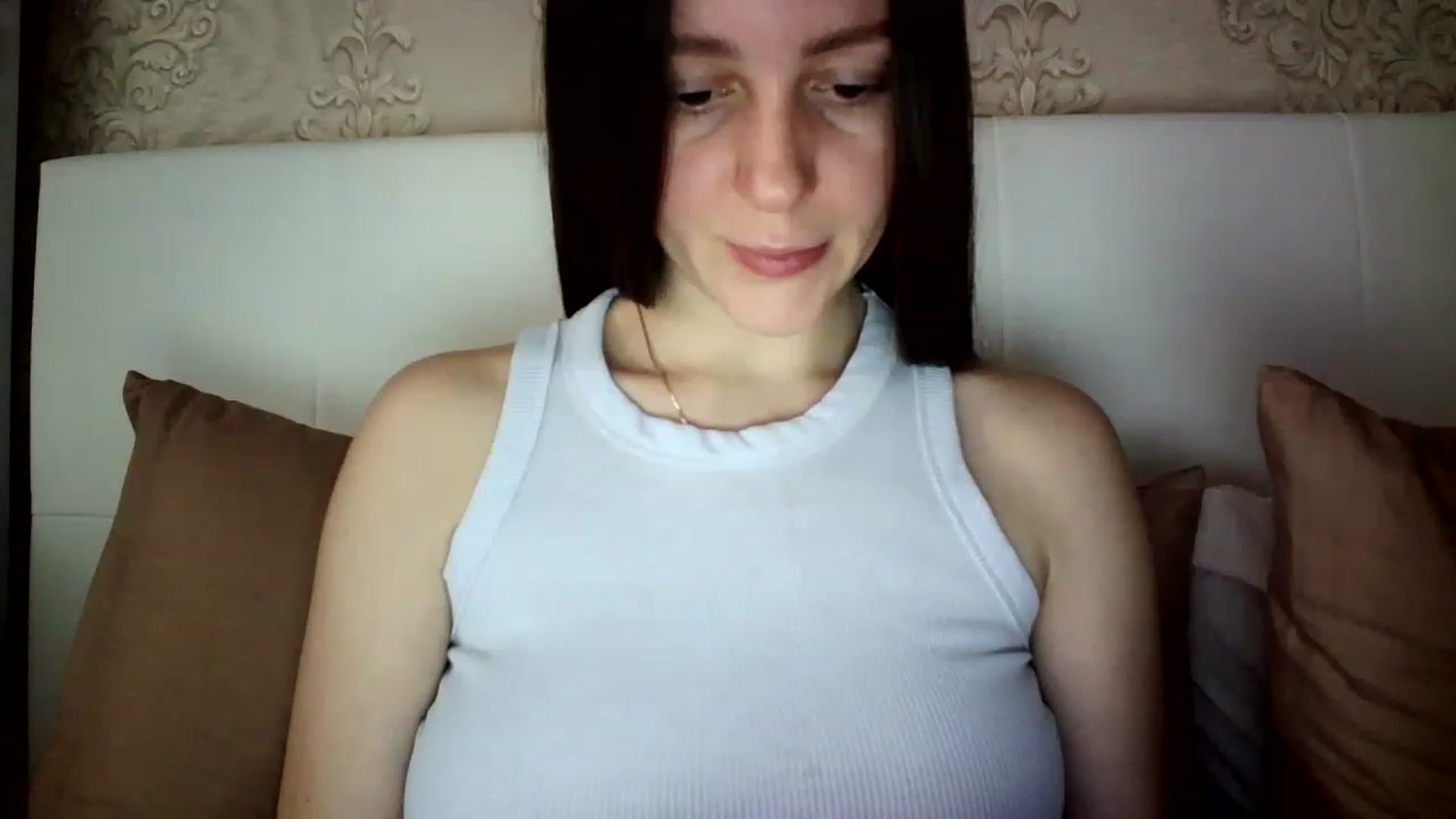Gallery image thumbnail from charming_irl's myfreecams stream on, 01/31/2023, 10:42 image 20 of 20