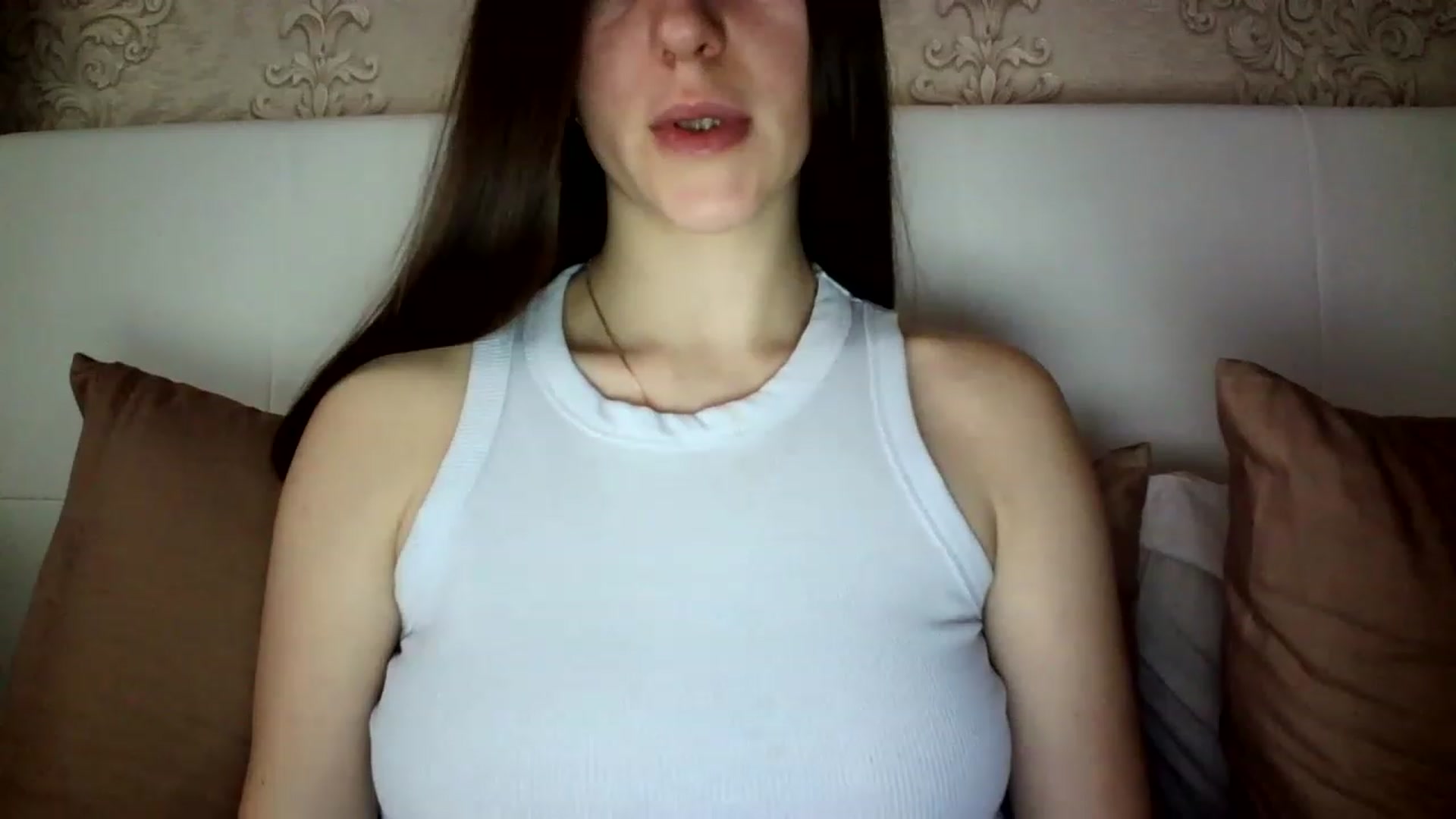 Gallery image thumbnail from charming_irl's myfreecams stream on, 01/31/2023, 10:42 image 12 of 20