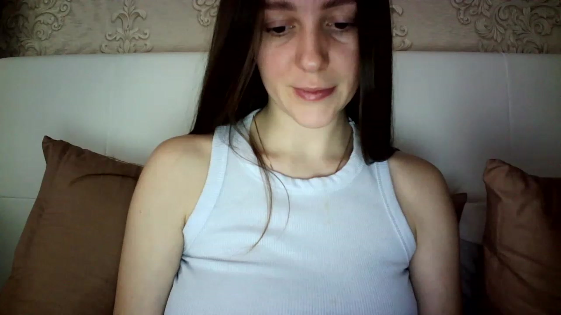 Gallery image thumbnail from charming_irl's myfreecams stream on, 01/31/2023, 10:42 image 5 of 20