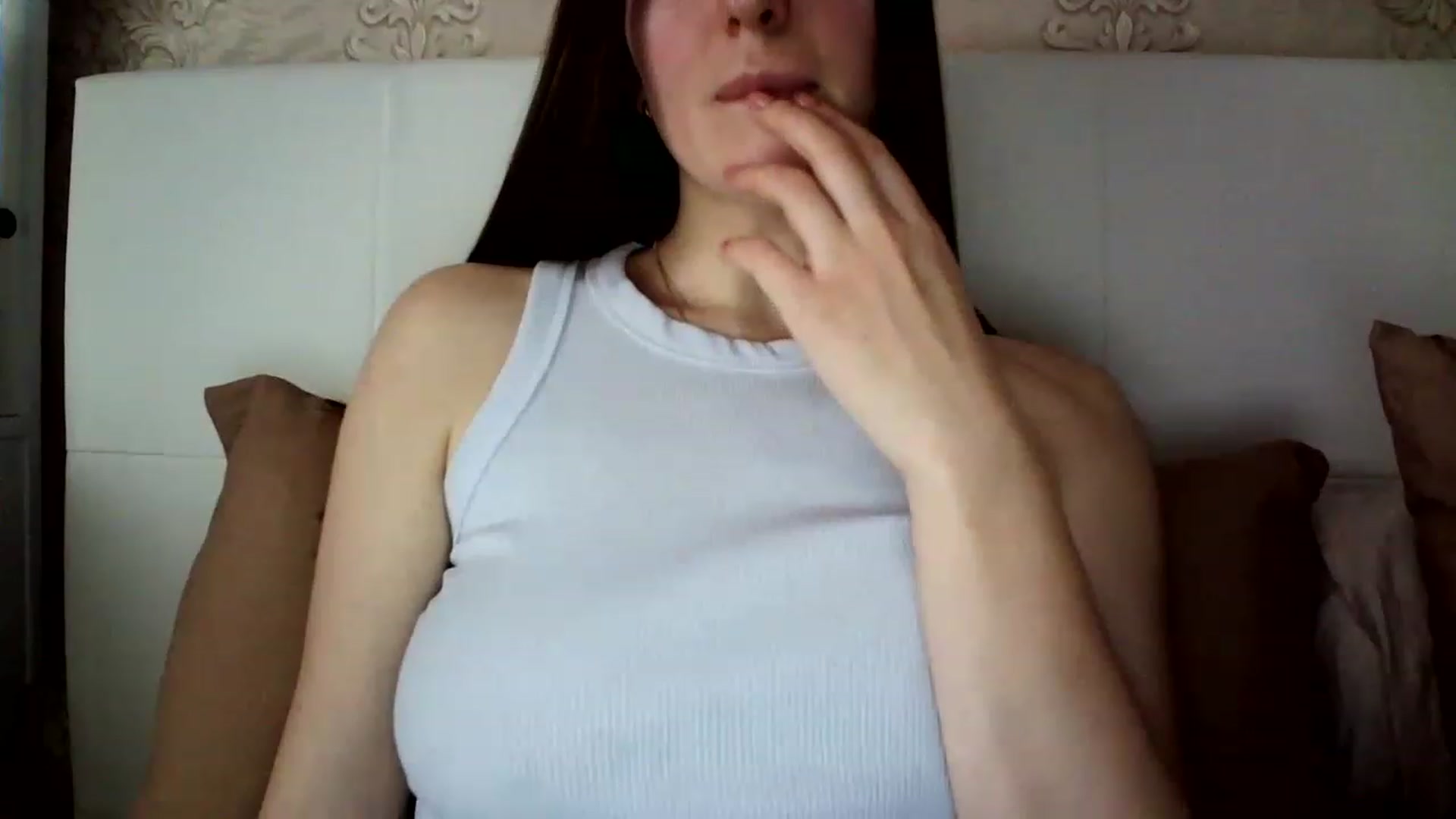 Gallery image thumbnail from charming_irl's myfreecams stream on, 02/14/2023, 11:42 image 19 of 20