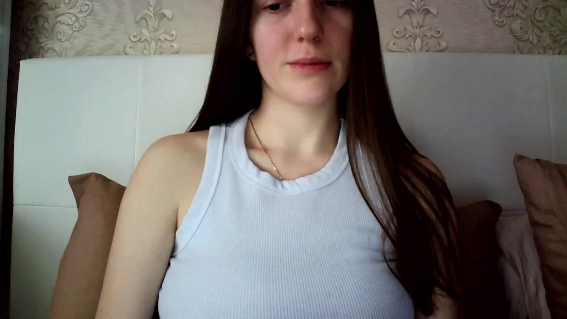 Gallery image thumbnail from charming_irl's myfreecams stream on, 02/14/2023, 11:42 image 11 of 20