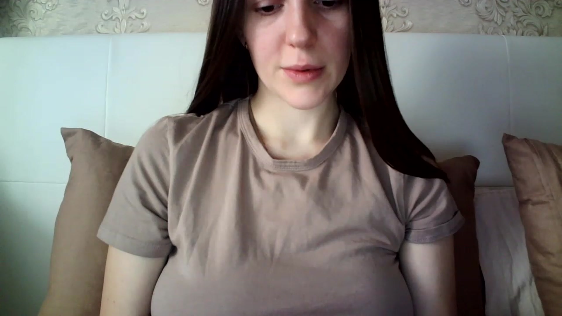 Gallery image thumbnail from charming_irl's myfreecams stream on, 02/15/2023, 11:17 image 2 of 20