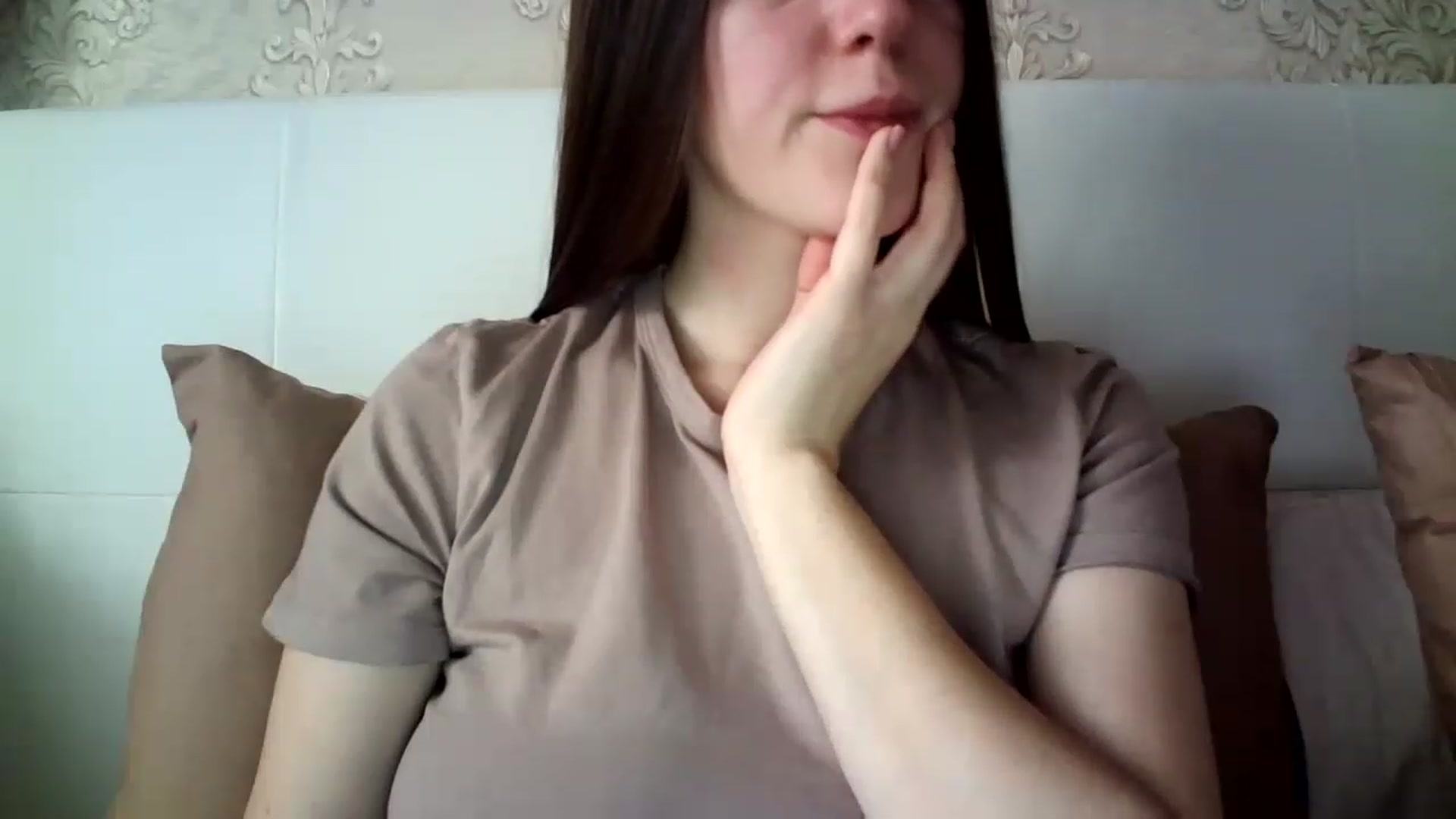 Gallery image thumbnail from charming_irl's myfreecams stream on, 02/15/2023, 11:17 image 12 of 20