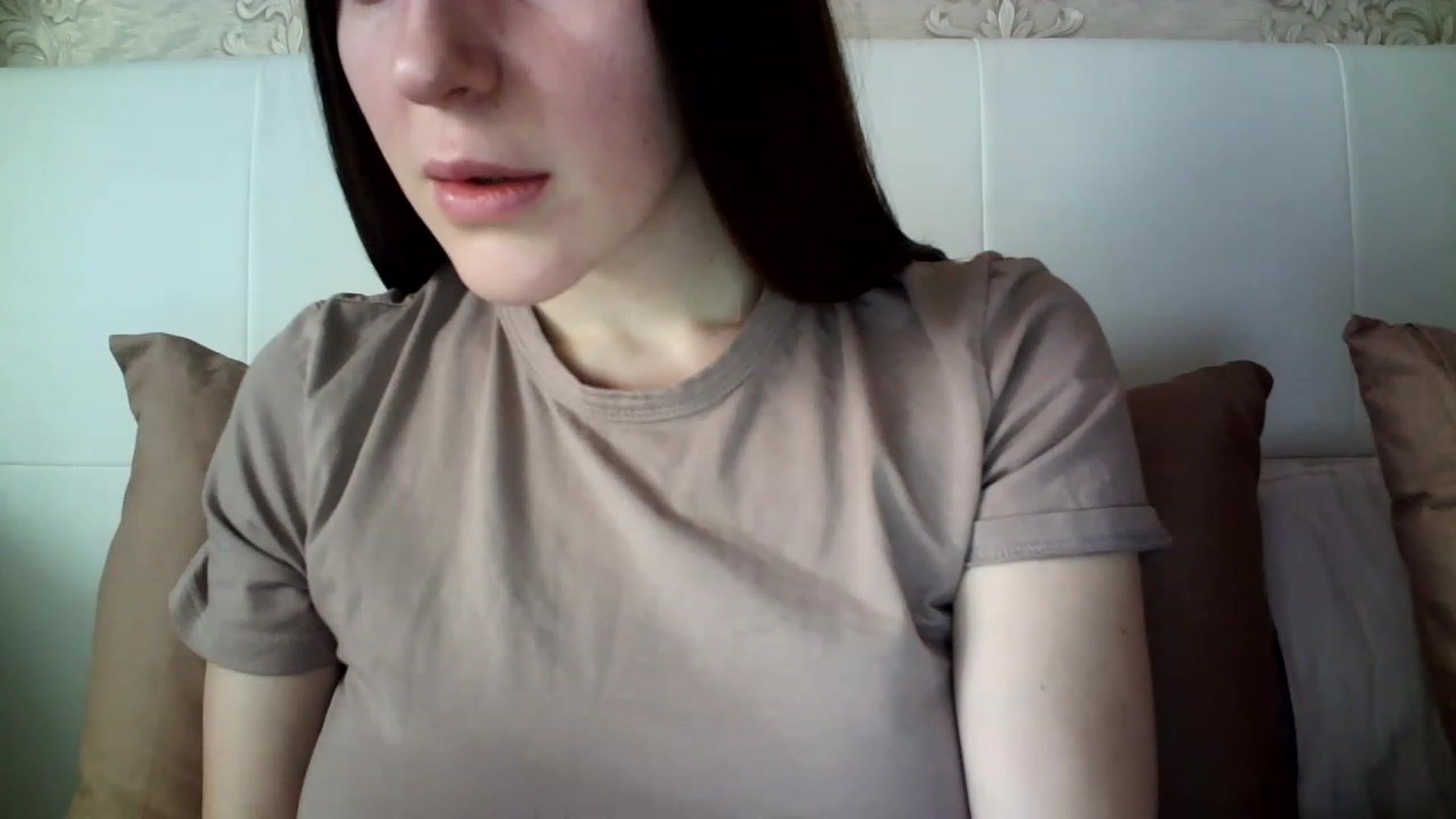 Gallery image thumbnail from charming_irl's myfreecams stream on, 02/15/2023, 11:17 image 11 of 20