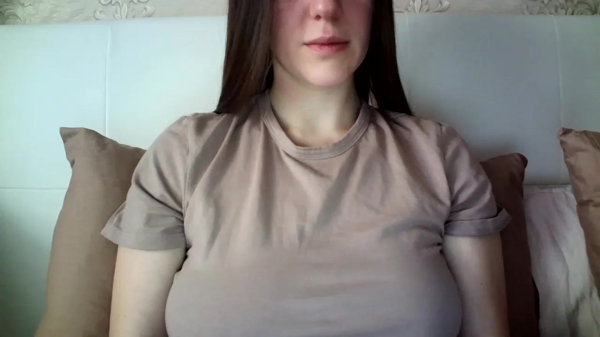 Gallery image thumbnail from charming_irl's myfreecams stream on, 02/15/2023, 11:17 image 9 of 20