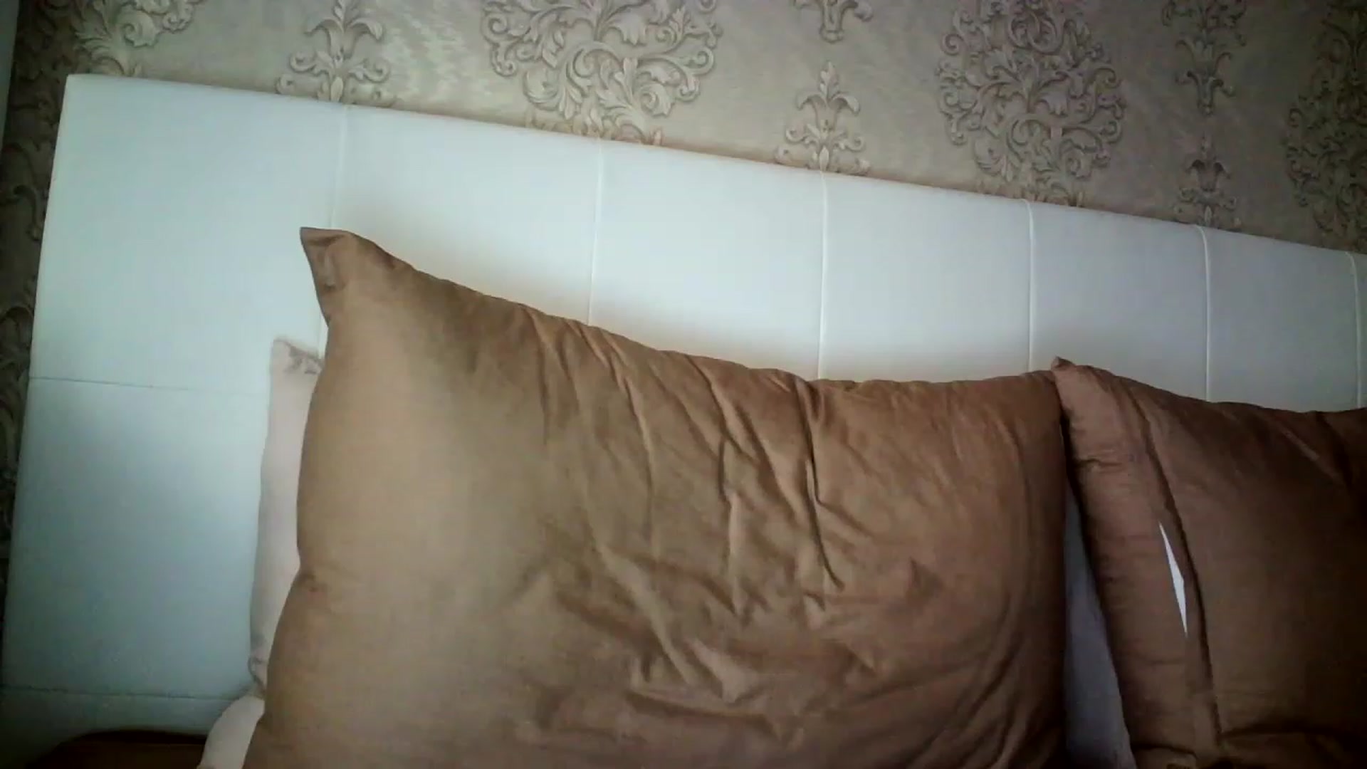 Gallery image thumbnail from charming_irl's myfreecams stream on, 02/15/2023, 14:20 image 3 of 20