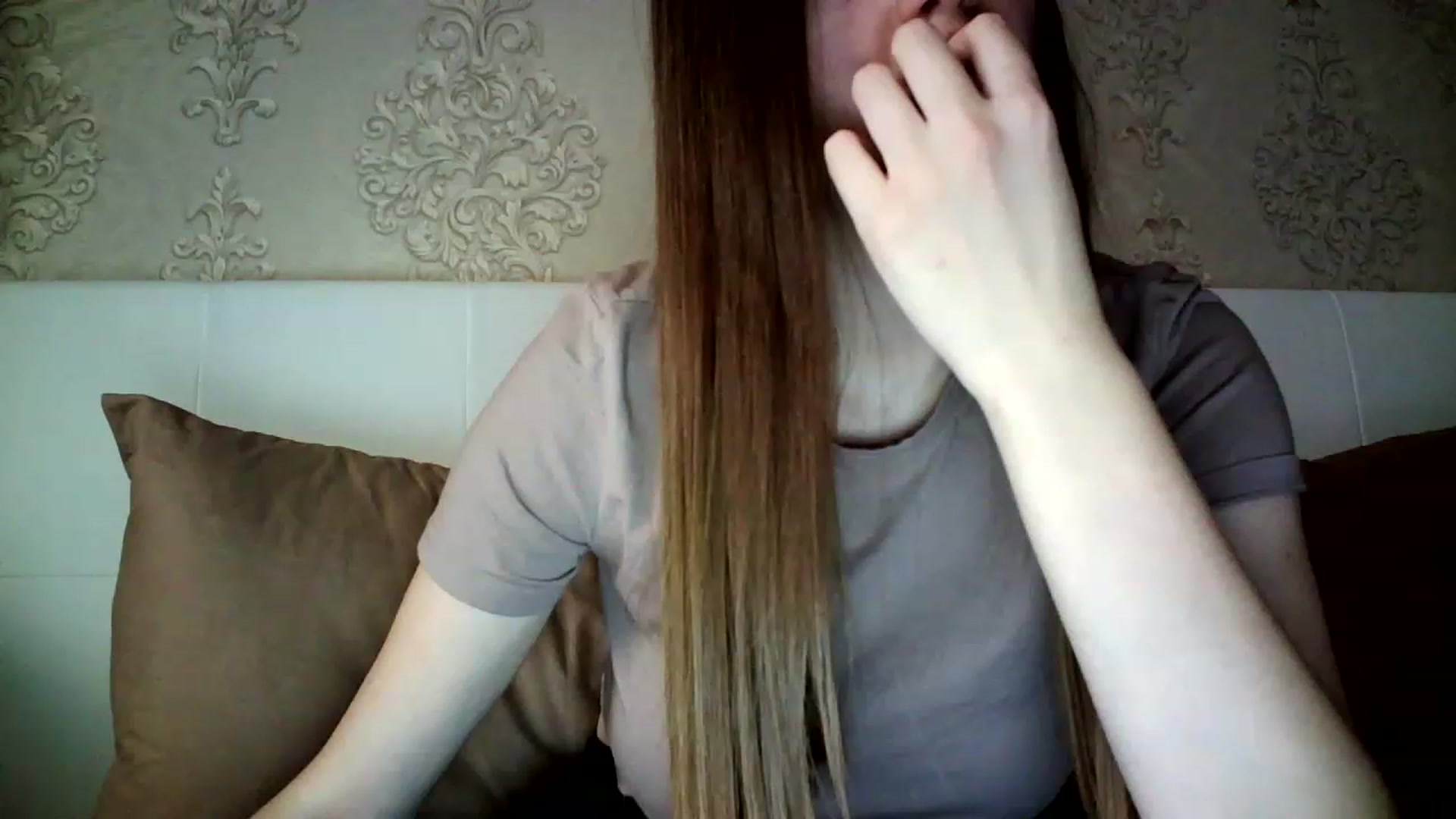 Gallery image thumbnail from charming_irl's myfreecams stream on, 02/15/2023, 14:20 image 16 of 20