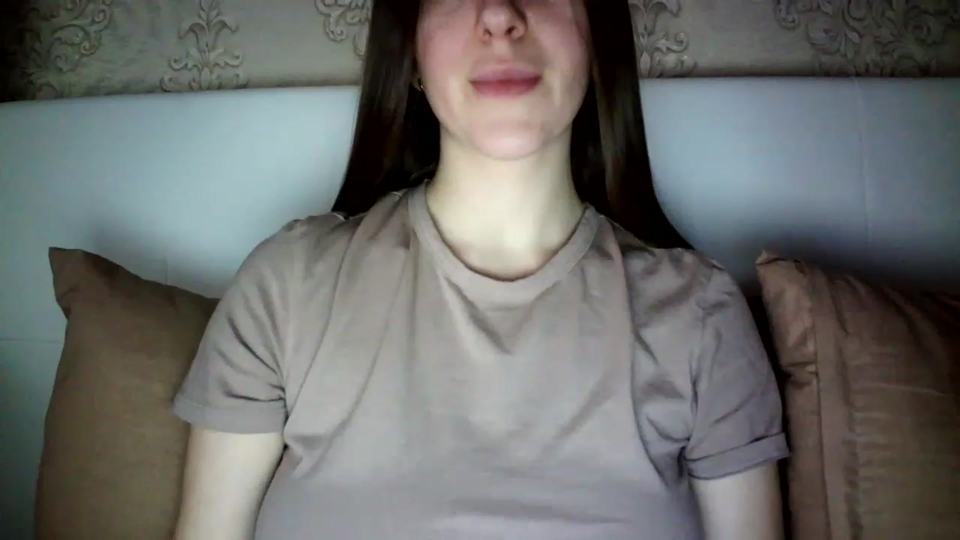 Gallery image thumbnail from charming_irl's myfreecams stream on, 02/17/2023, 12:51 image 12 of 20