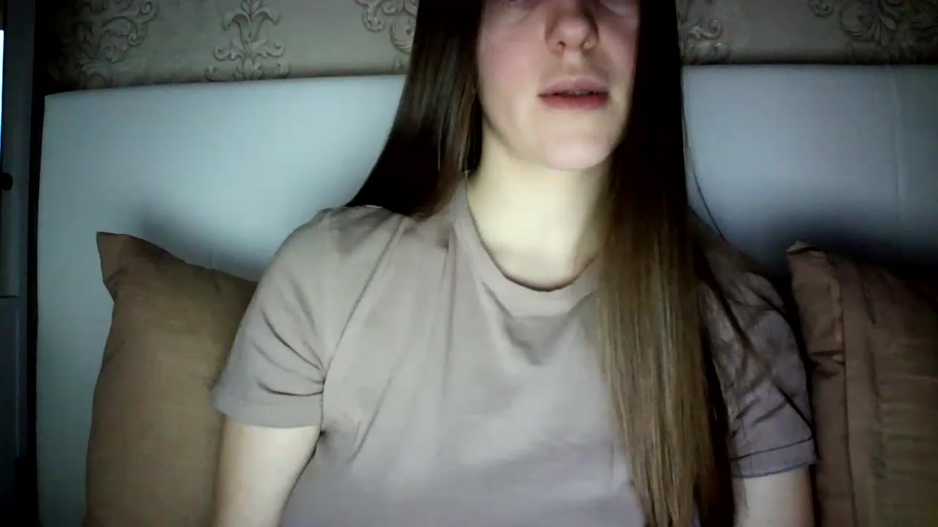 Gallery image thumbnail from charming_irl's myfreecams stream on, 02/17/2023, 12:51 image 14 of 20