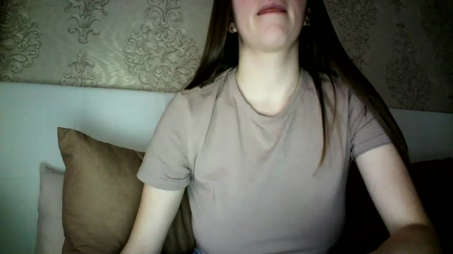 Gallery image thumbnail from charming_irl's myfreecams stream on, 02/17/2023, 12:51 image 18 of 20