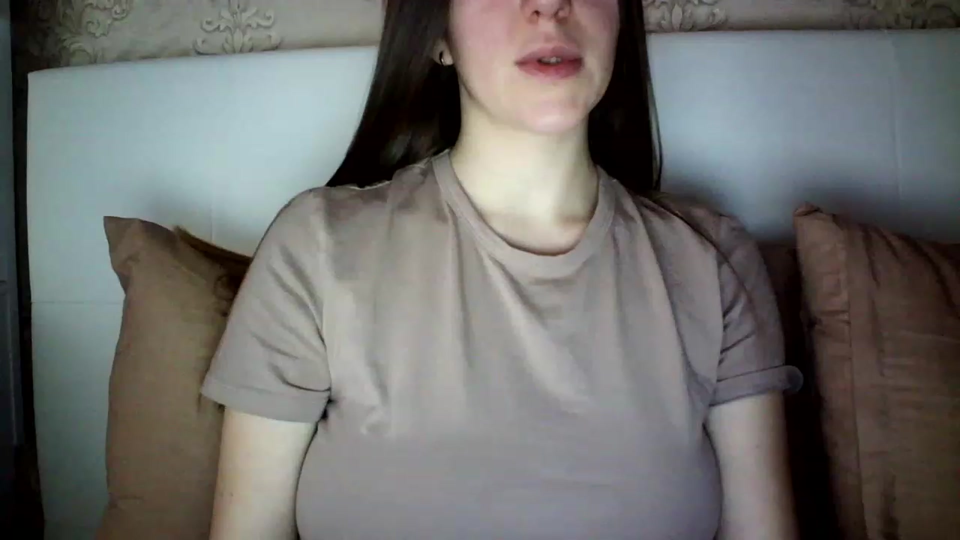 Gallery image thumbnail from charming_irl's myfreecams stream on, 02/17/2023, 12:51 image 5 of 20