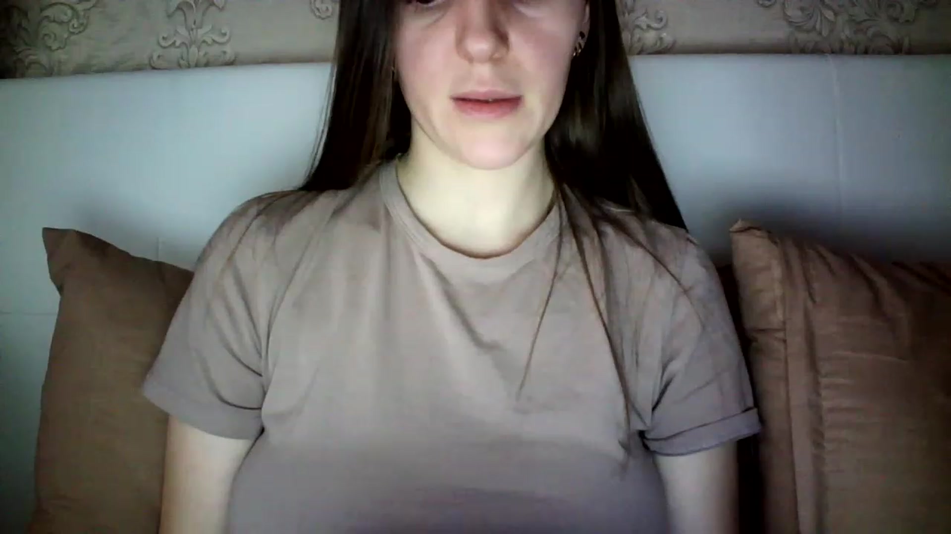Gallery image thumbnail from charming_irl's myfreecams stream on, 02/17/2023, 12:51 image 8 of 20