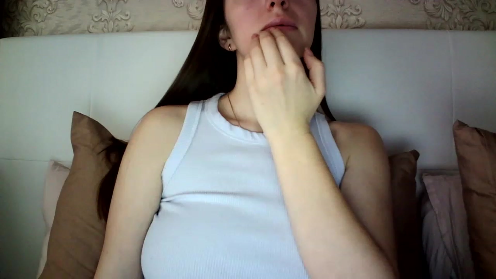 Gallery image thumbnail from charming_irl's myfreecams stream on, 02/19/2023, 11:17 image 16 of 20