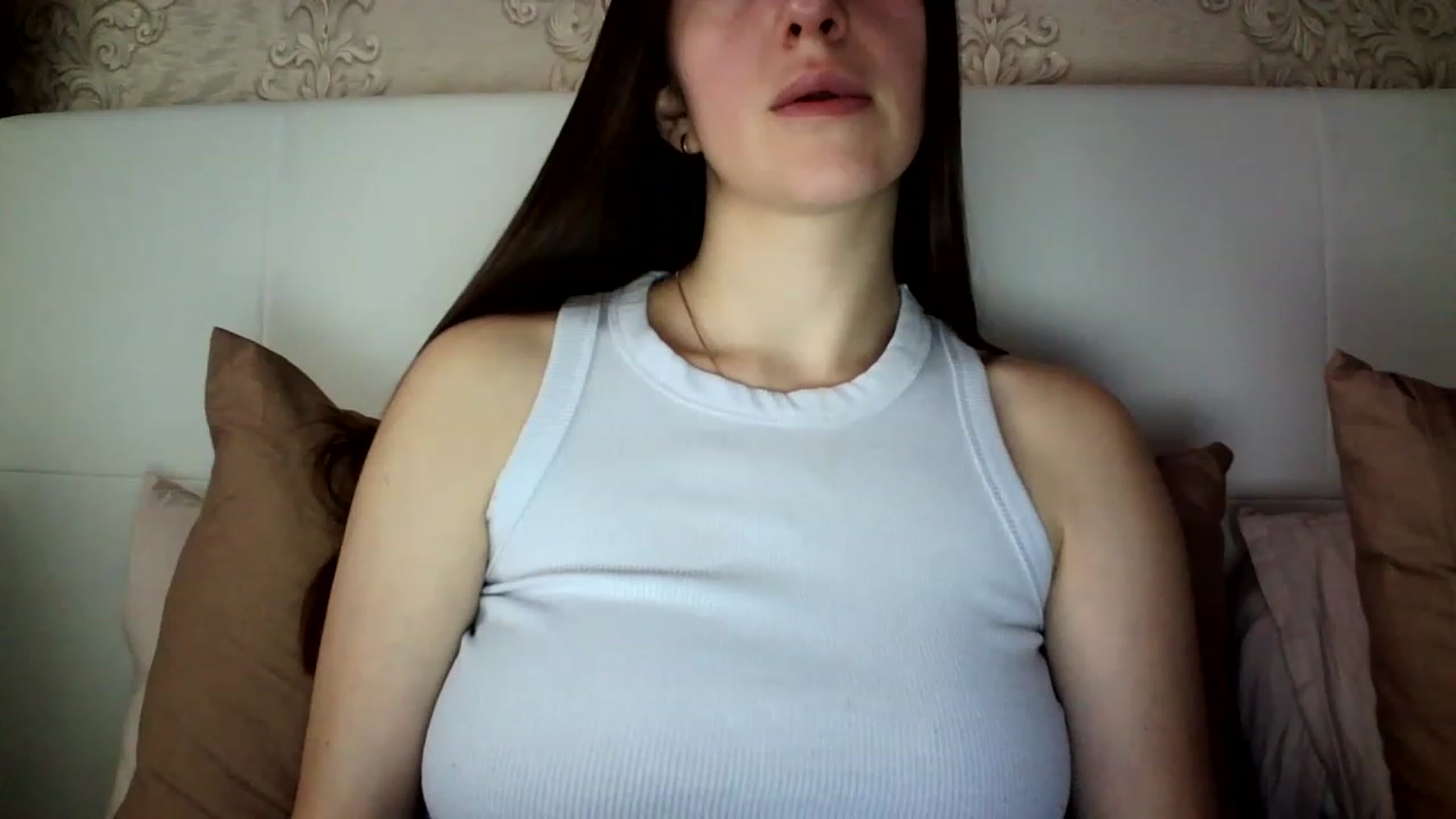 Gallery image thumbnail from charming_irl's myfreecams stream on, 02/19/2023, 11:17 image 17 of 20