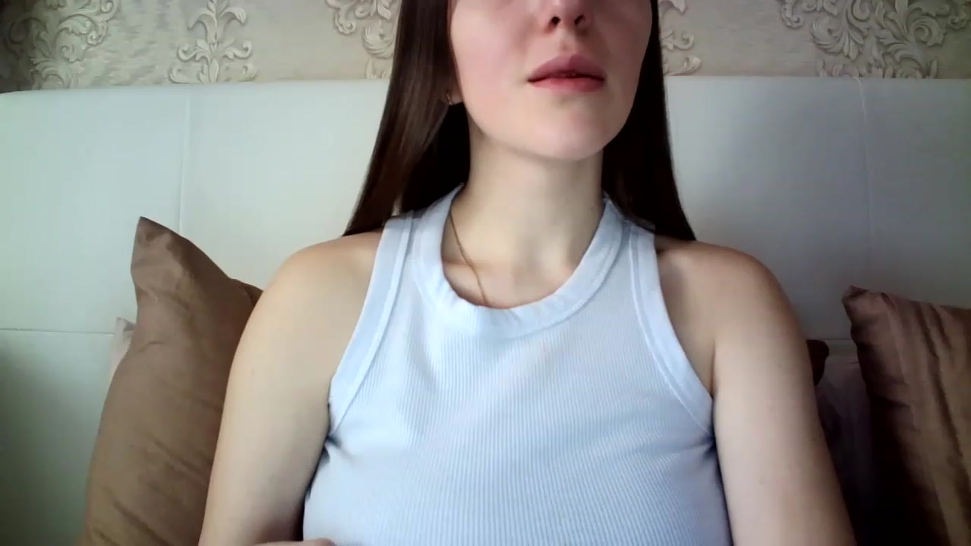 Gallery image thumbnail from charming_irl's myfreecams stream on, 02/20/2023, 11:36 image 16 of 20