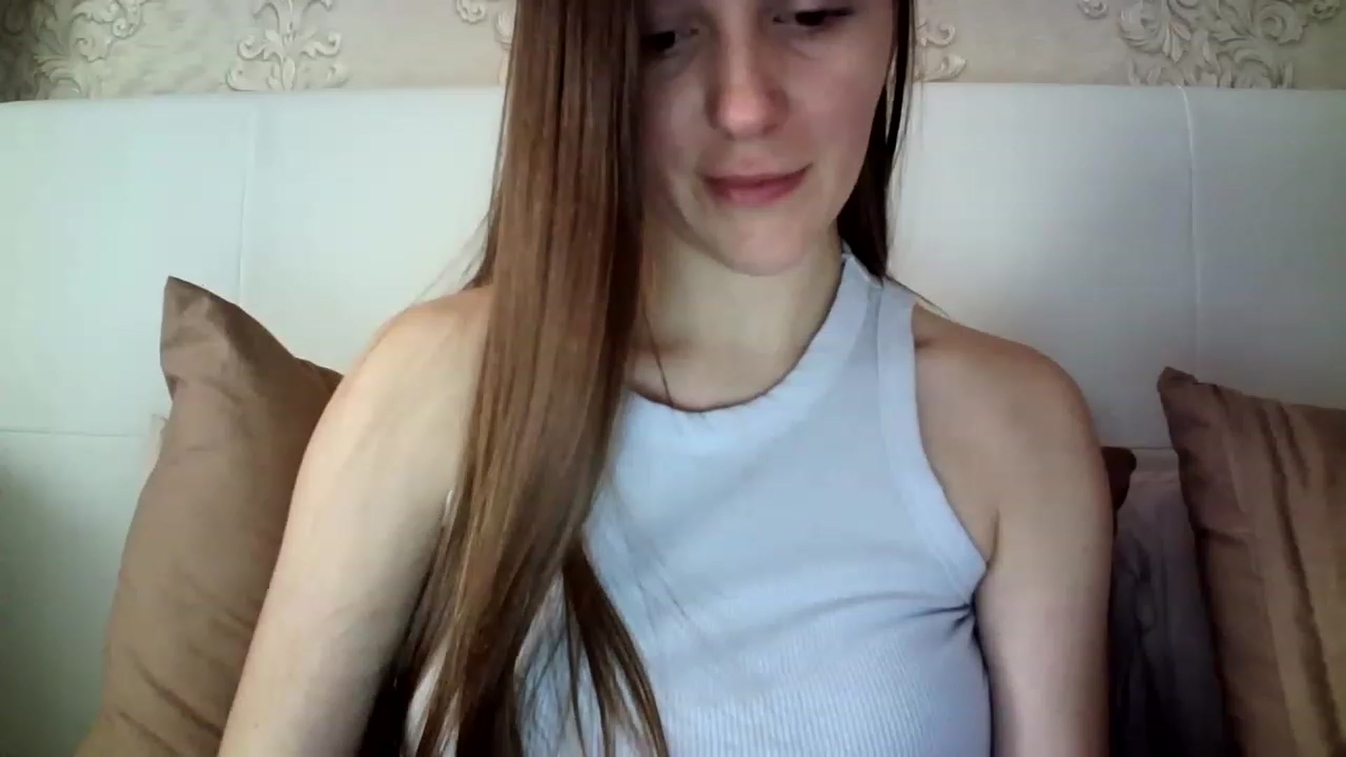 Gallery image thumbnail from charming_irl's myfreecams stream on, 02/20/2023, 11:36 image 11 of 20