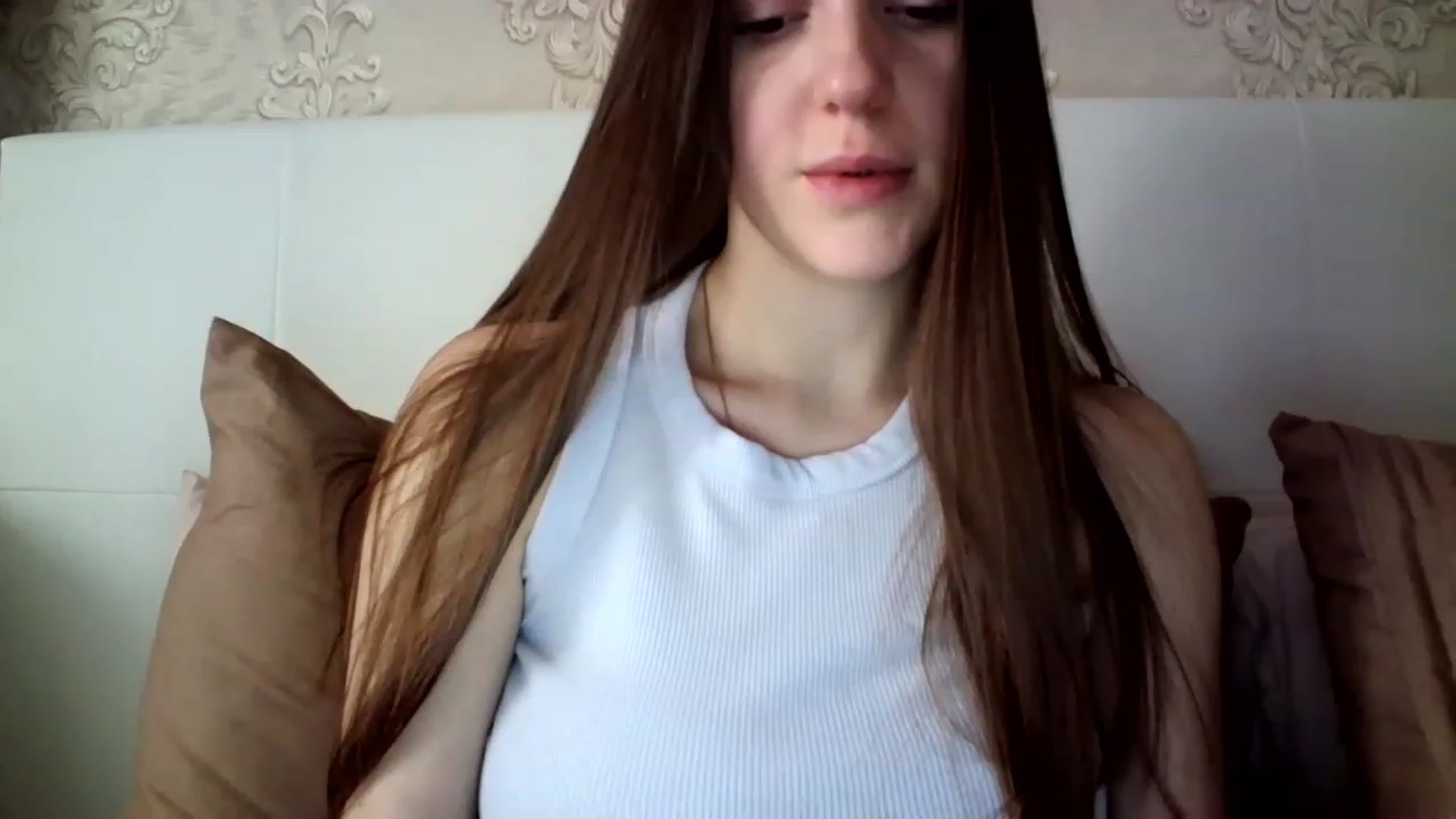 Gallery image thumbnail from charming_irl's myfreecams stream on, 02/20/2023, 11:36 image 18 of 20