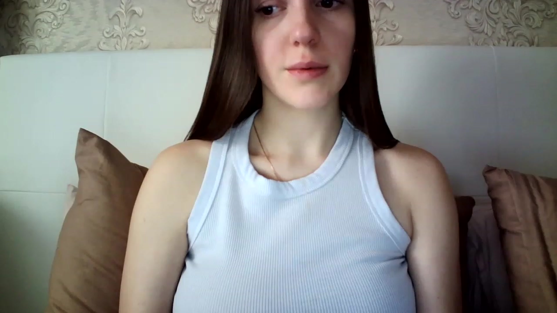 Gallery image thumbnail from charming_irl's myfreecams stream on, 02/20/2023, 11:36 image 17 of 20