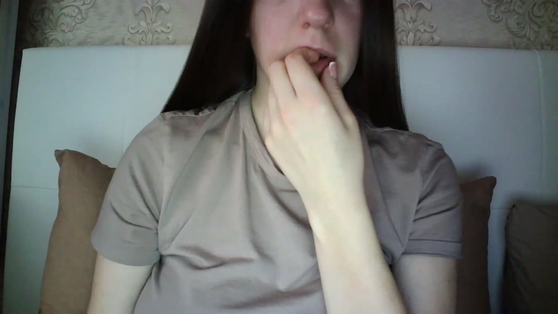 Gallery image thumbnail from charming_irl's myfreecams stream on, 03/09/2023, 12:33 image 19 of 20