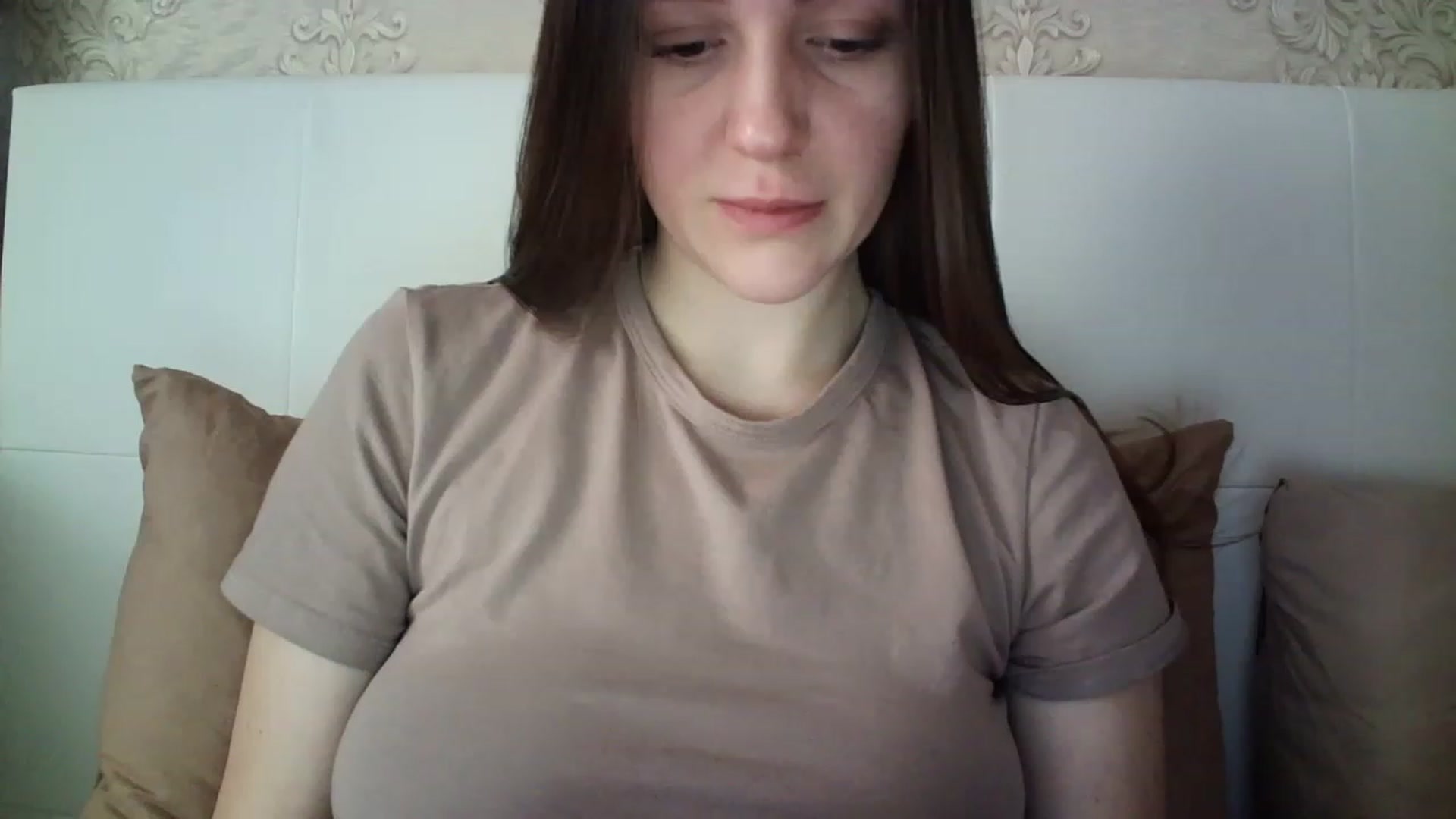 Gallery image thumbnail from charming_irl's myfreecams stream on, 03/09/2023, 12:33 image 1 of 20