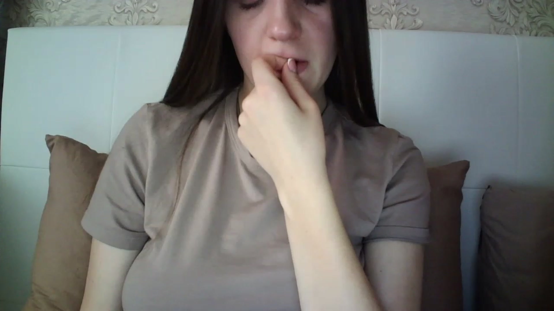 Gallery image thumbnail from charming_irl's myfreecams stream on, 03/09/2023, 12:33 image 5 of 20