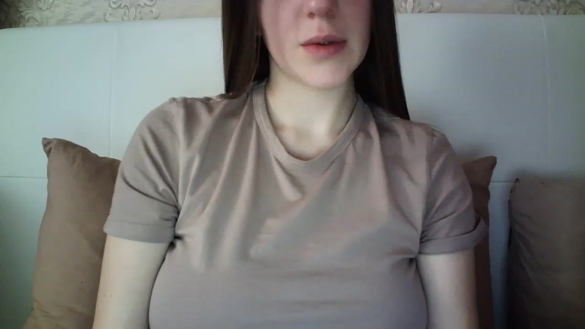 Gallery image thumbnail from charming_irl's myfreecams stream on, 03/09/2023, 12:33 image 6 of 20