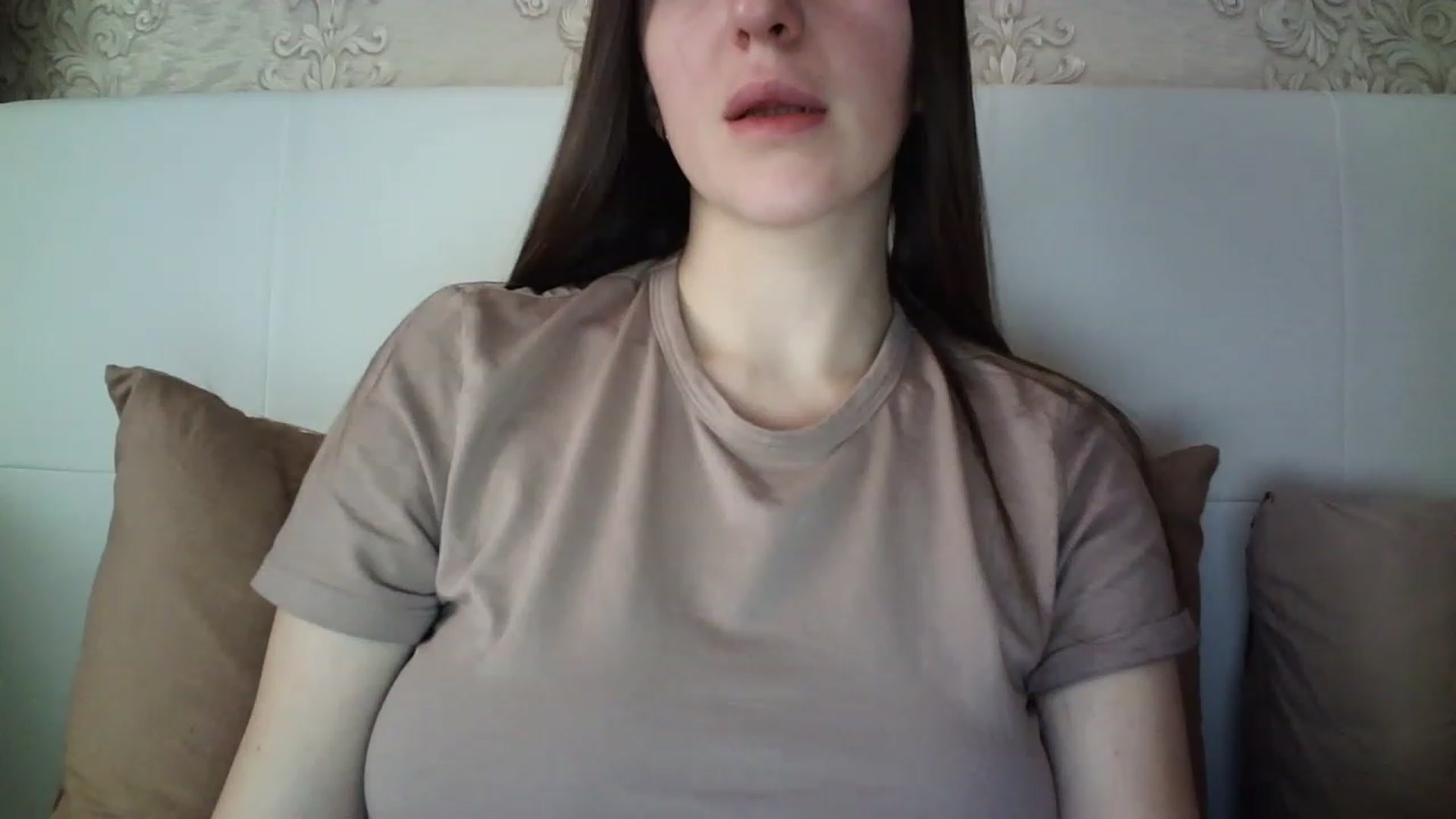 Gallery image thumbnail from charming_irl's myfreecams stream on, 03/09/2023, 12:33 image 11 of 20