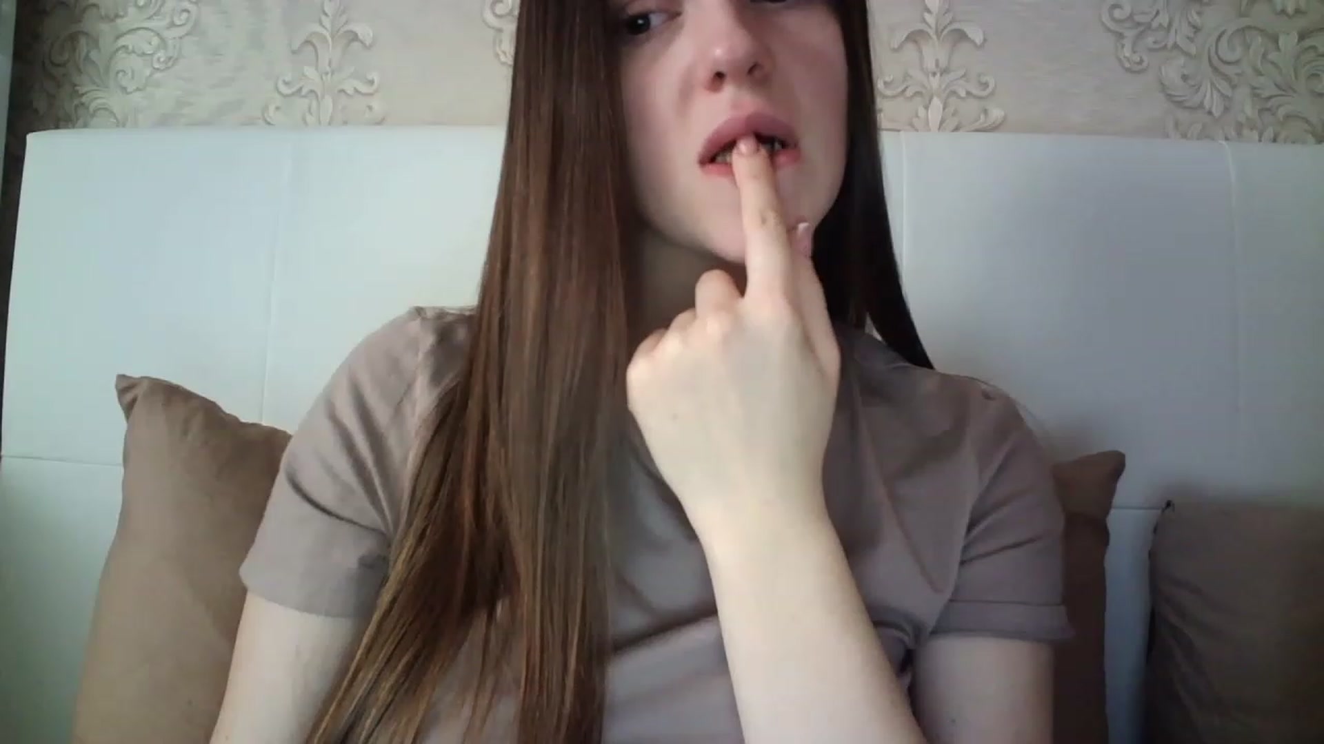 Gallery image thumbnail from charming_irl's myfreecams stream on, 03/09/2023, 12:33 image 7 of 20