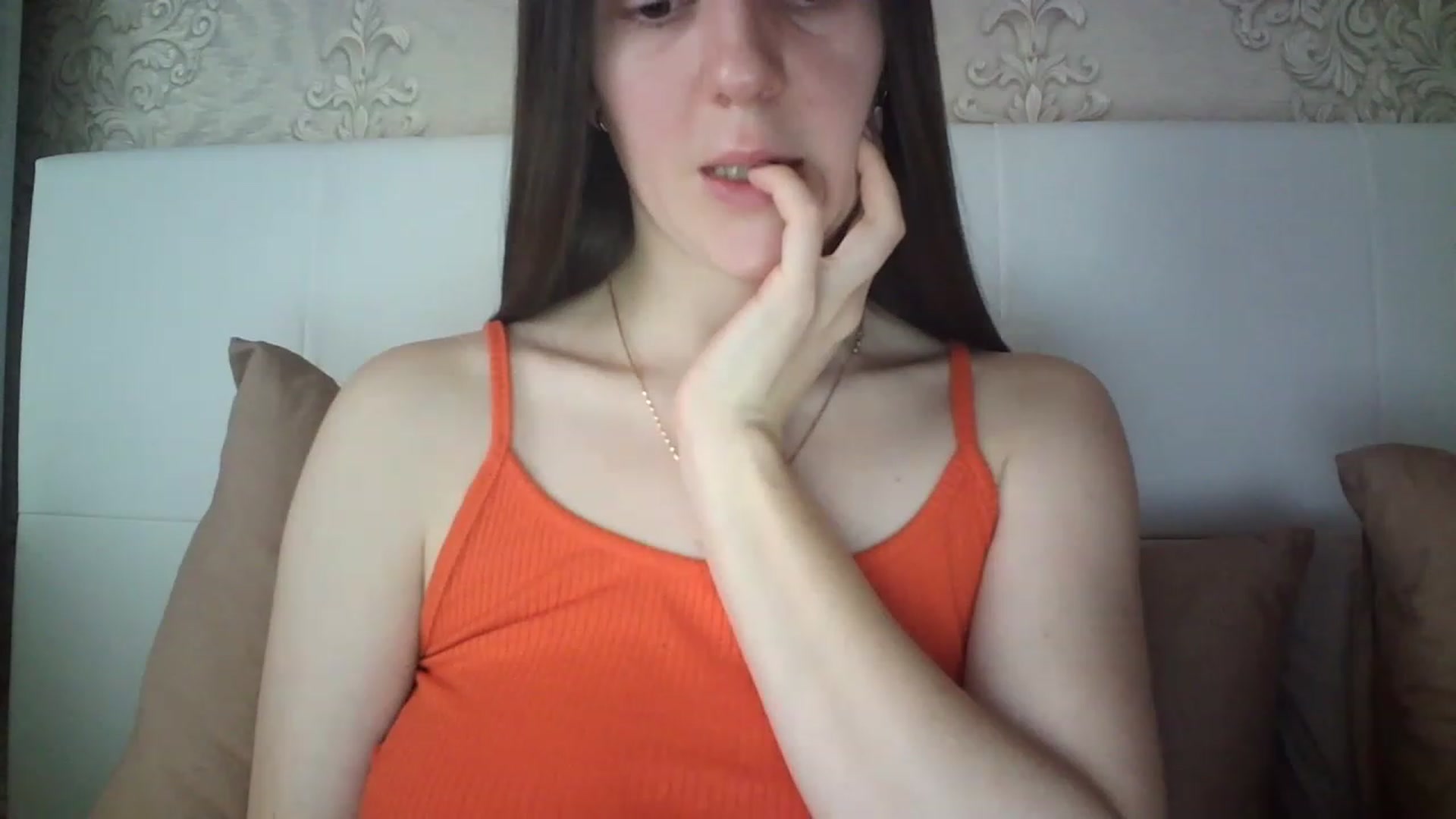 Gallery image thumbnail from charming_irl's myfreecams stream on, 03/12/2023, 12:27 image 5 of 20