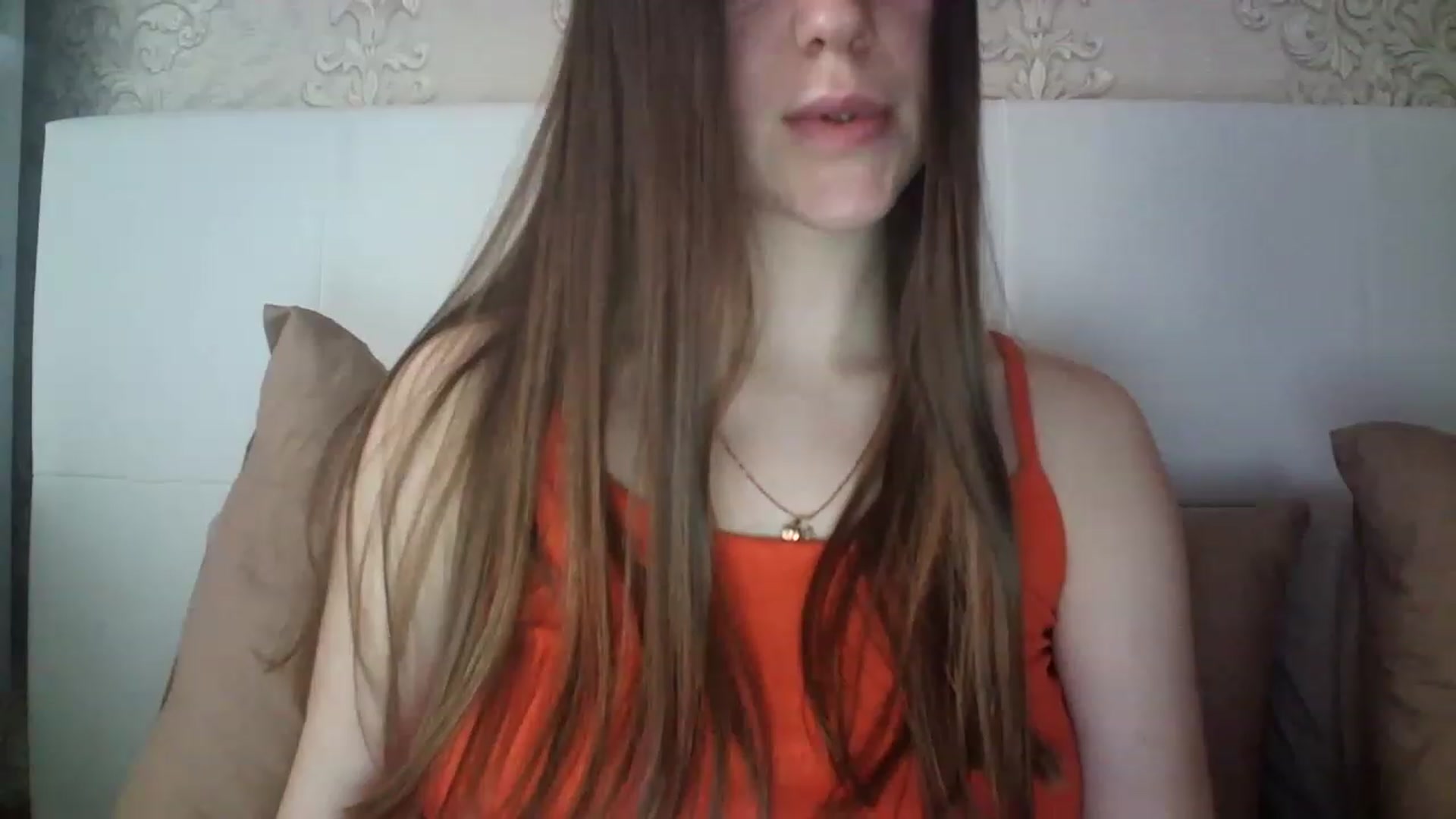 Gallery image thumbnail from charming_irl's myfreecams stream on, 03/12/2023, 12:27 image 16 of 20