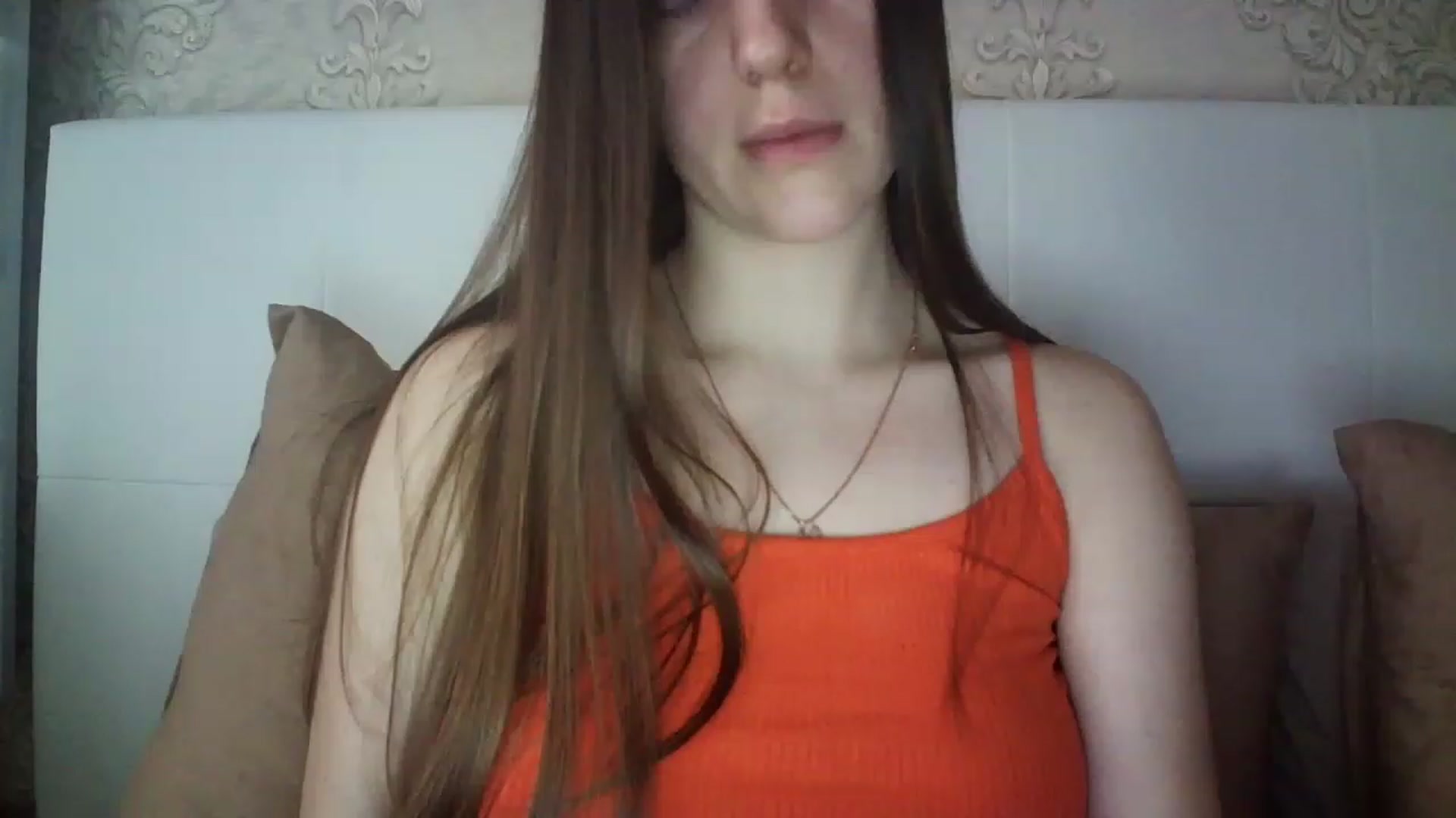 Gallery image thumbnail from charming_irl's myfreecams stream on, 03/12/2023, 12:27 image 19 of 20