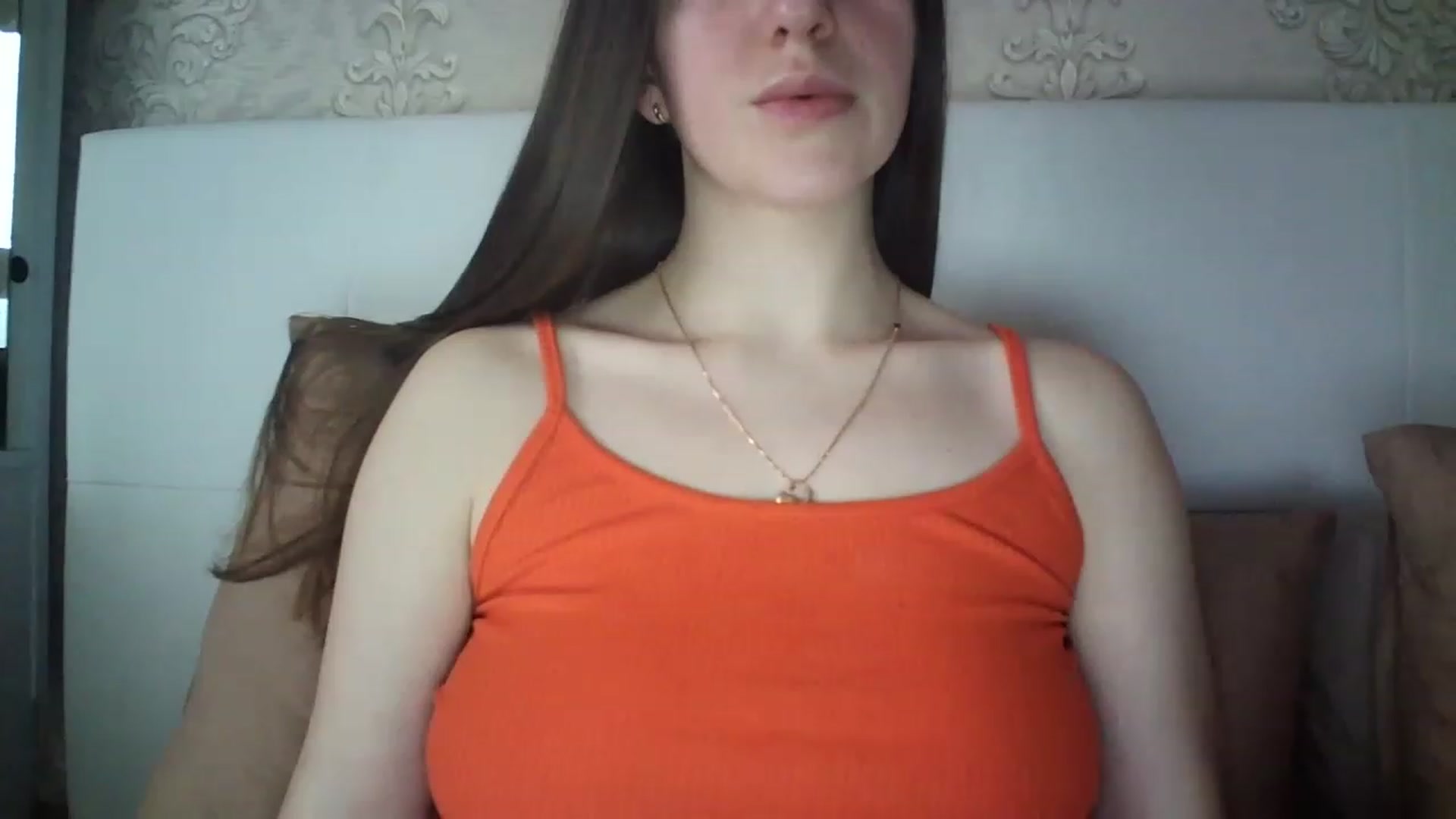 Gallery image thumbnail from charming_irl's myfreecams stream on, 03/12/2023, 12:27 image 14 of 20