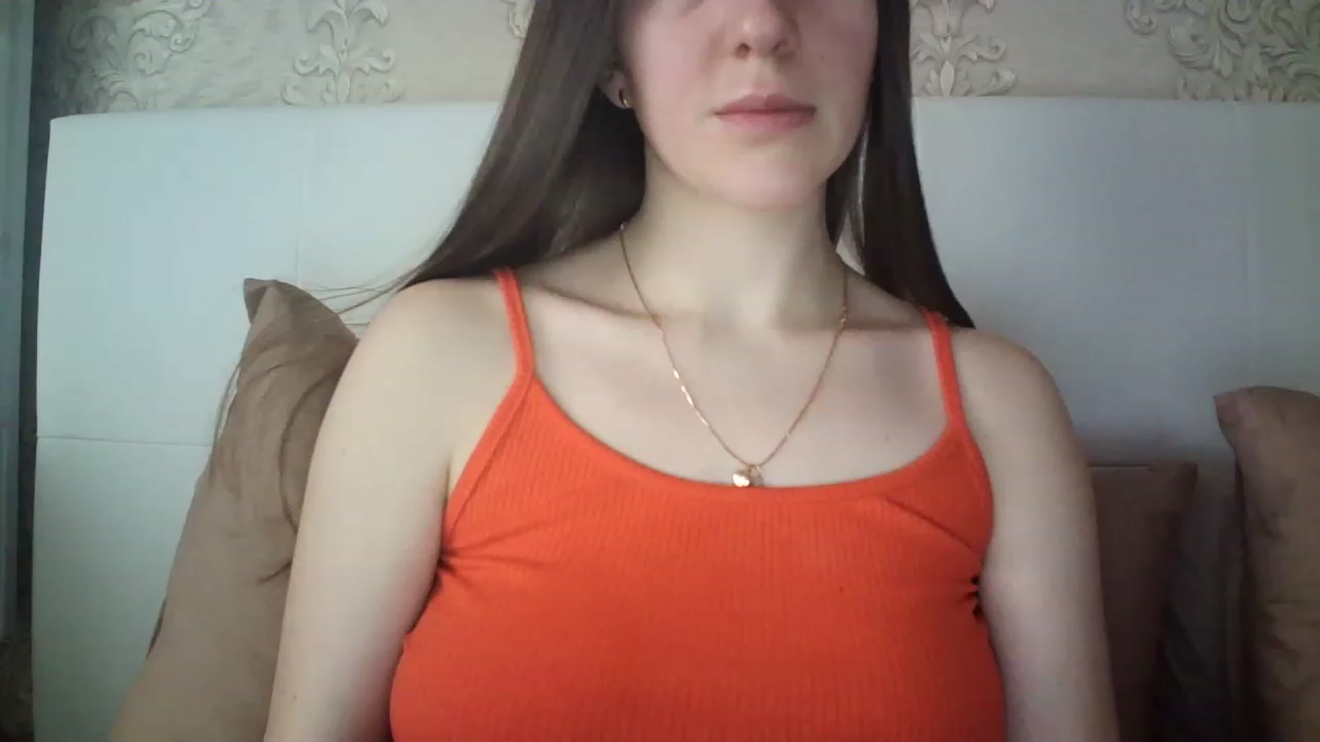 Gallery image thumbnail from charming_irl's myfreecams stream on, 03/12/2023, 12:27 image 15 of 20