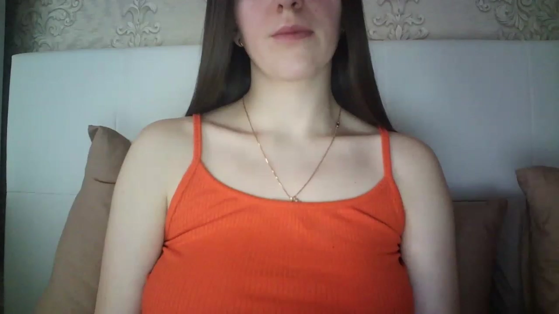 Gallery image thumbnail from charming_irl's myfreecams stream on, 03/12/2023, 12:27 image 3 of 20