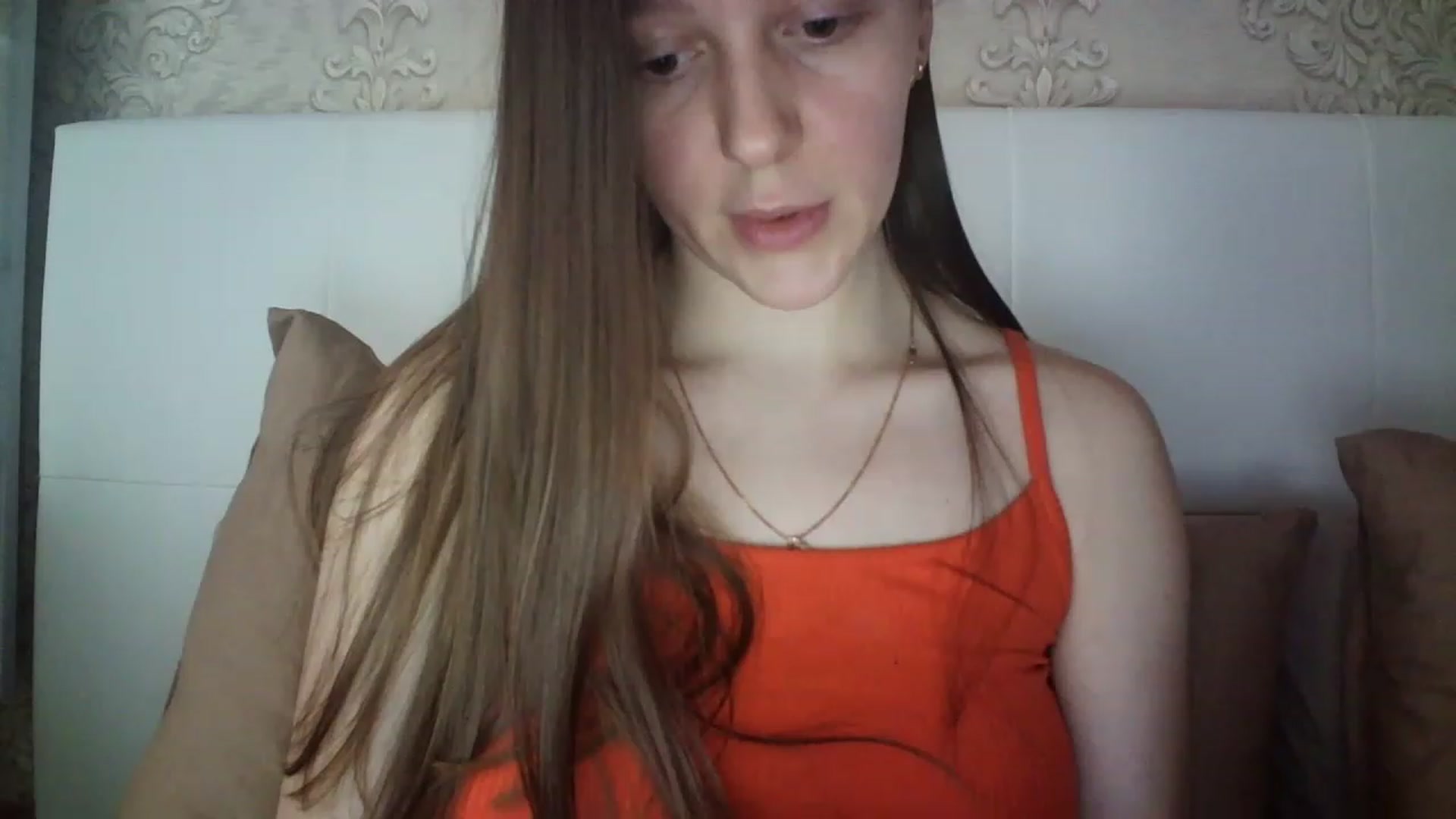 Gallery image thumbnail from charming_irl's myfreecams stream on, 03/12/2023, 12:27 image 20 of 20