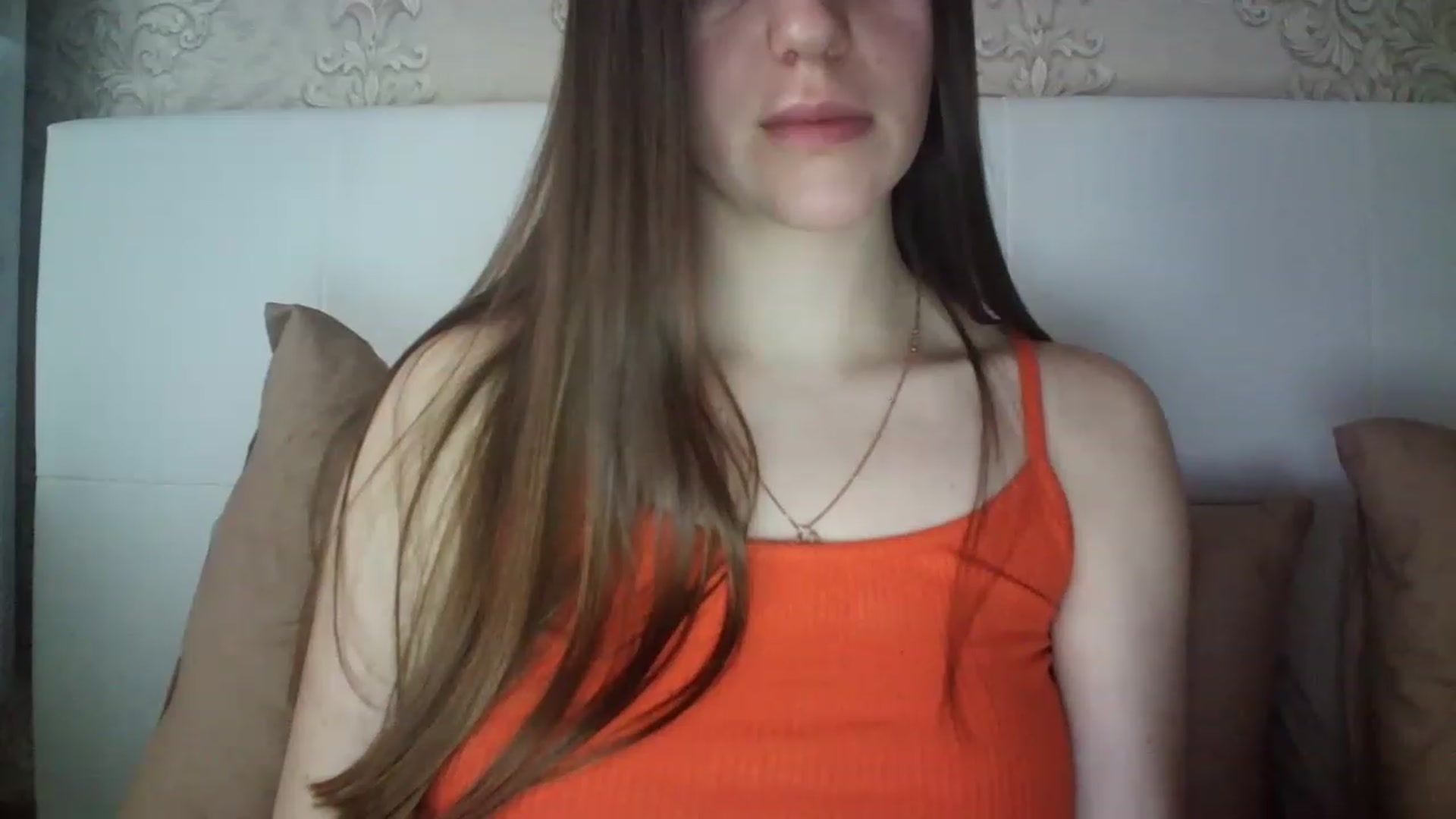 Gallery image thumbnail from charming_irl's myfreecams stream on, 03/12/2023, 12:27 image 18 of 20