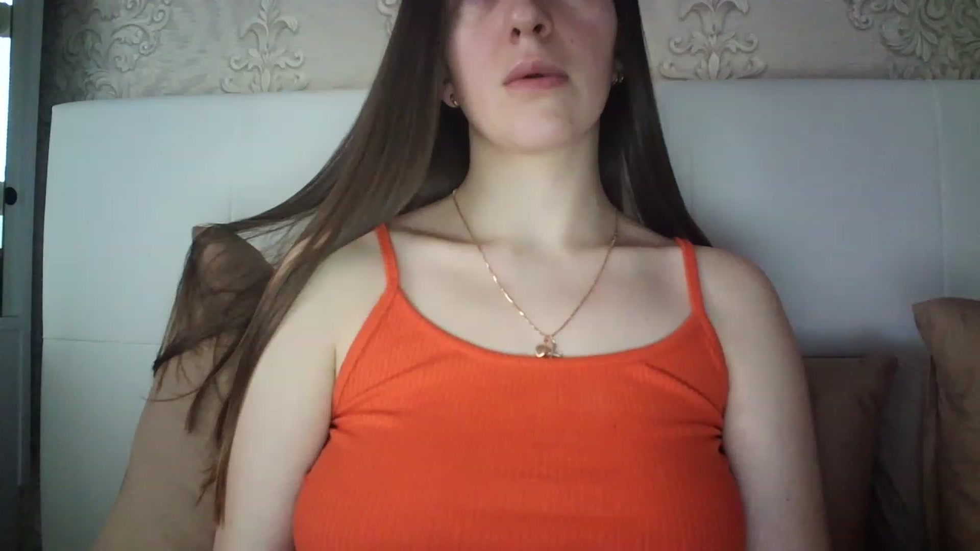 Gallery image thumbnail from charming_irl's myfreecams stream on, 03/12/2023, 12:27 image 13 of 20