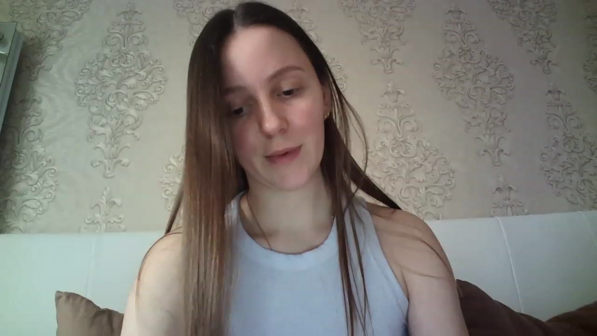 Gallery image thumbnail from charming_irl's myfreecams stream on, 03/18/2023, 12:57 image 6 of 20