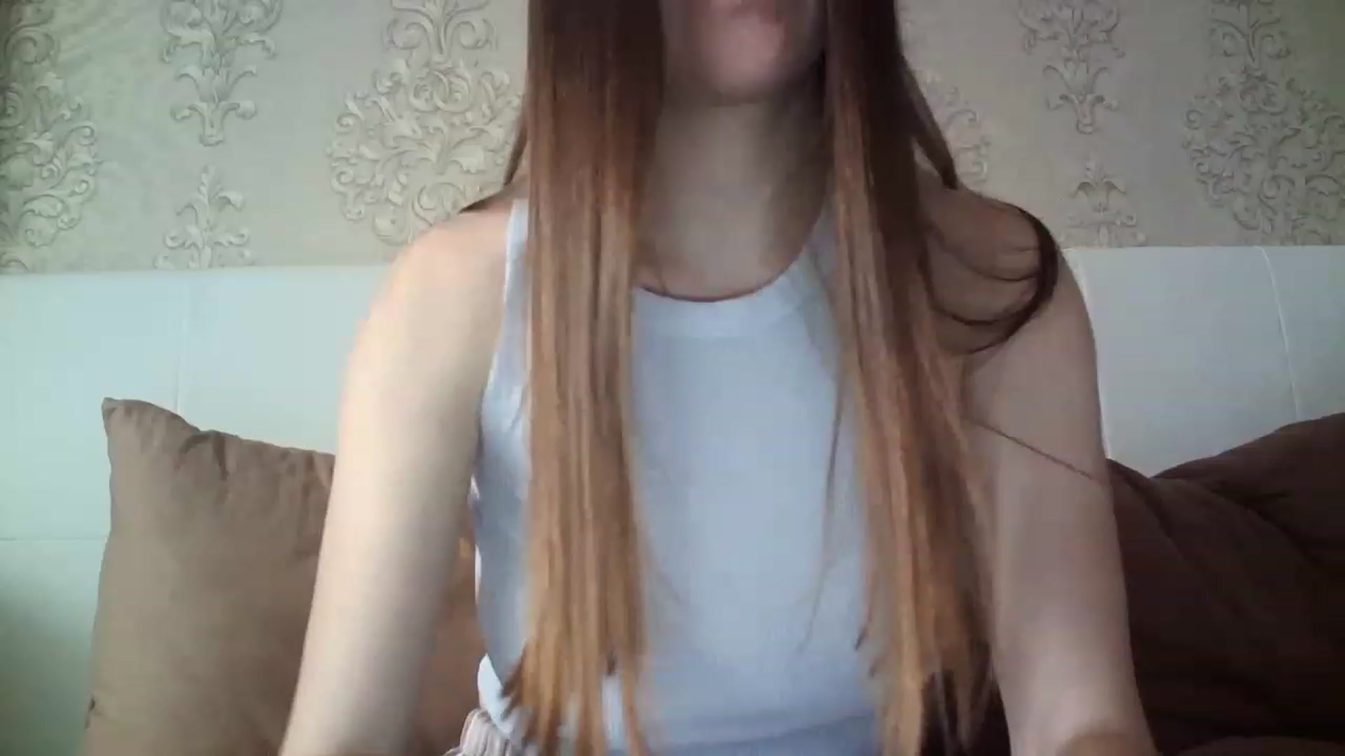 Gallery image thumbnail from charming_irl's myfreecams stream on, 03/18/2023, 13:11 image 13 of 20