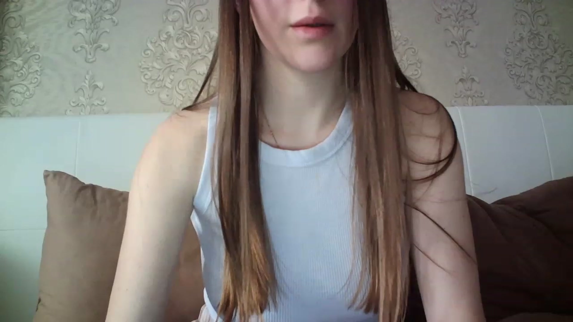 Gallery image thumbnail from charming_irl's myfreecams stream on, 03/18/2023, 13:11 image 14 of 20