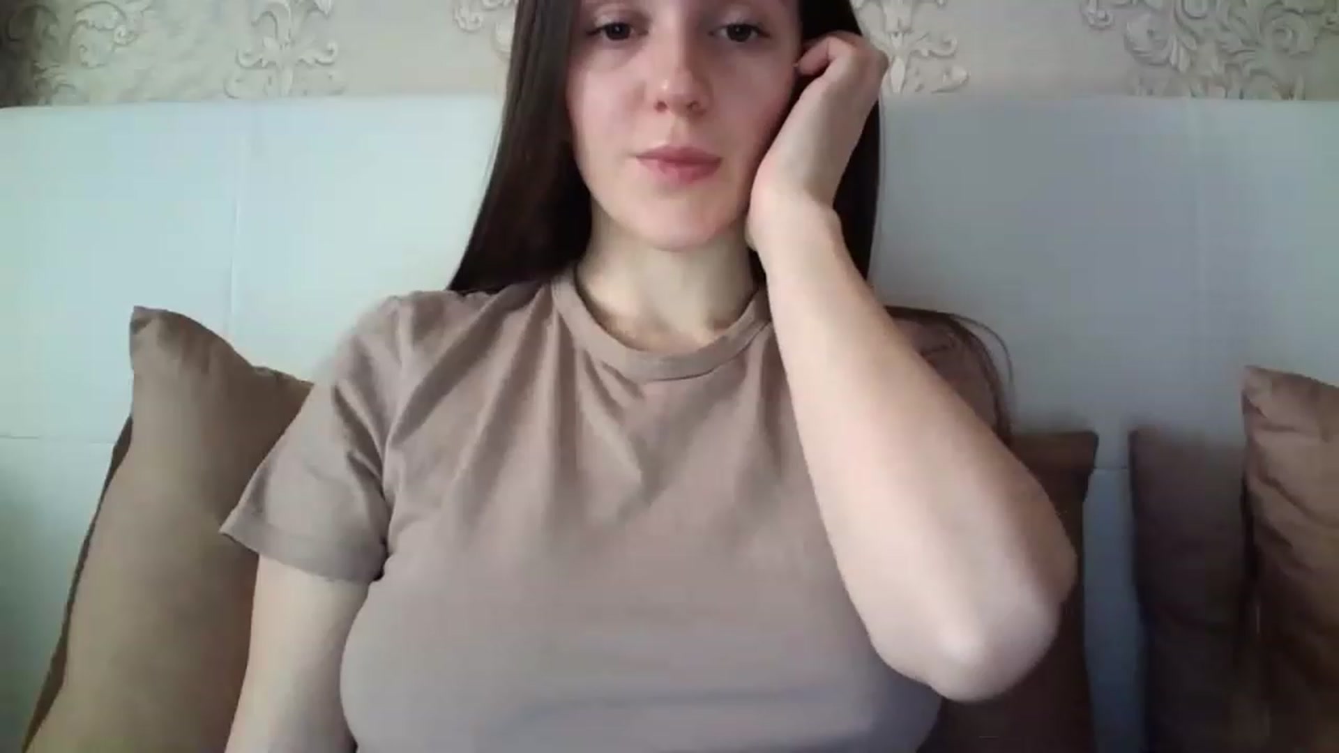 Gallery image thumbnail from charming_irl's myfreecams stream on, 03/20/2023, 12:52 image 1 of 20