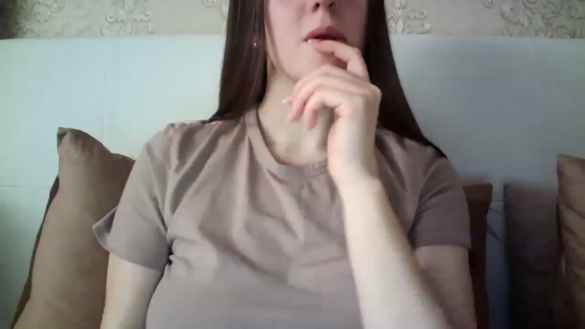 Gallery image thumbnail from charming_irl's myfreecams stream on, 03/20/2023, 12:52 image 12 of 20