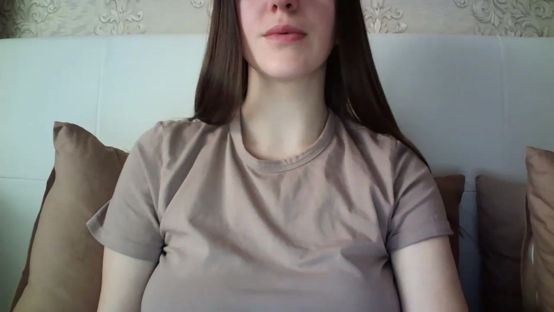 Gallery image thumbnail from charming_irl's myfreecams stream on, 03/20/2023, 12:52 image 13 of 20