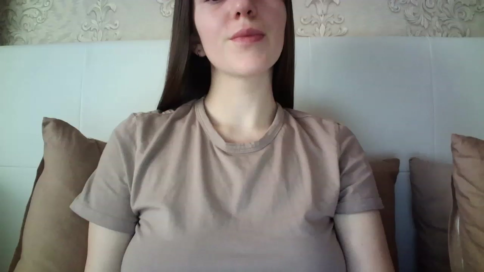 Gallery image thumbnail from charming_irl's myfreecams stream on, 03/20/2023, 12:52 image 8 of 20