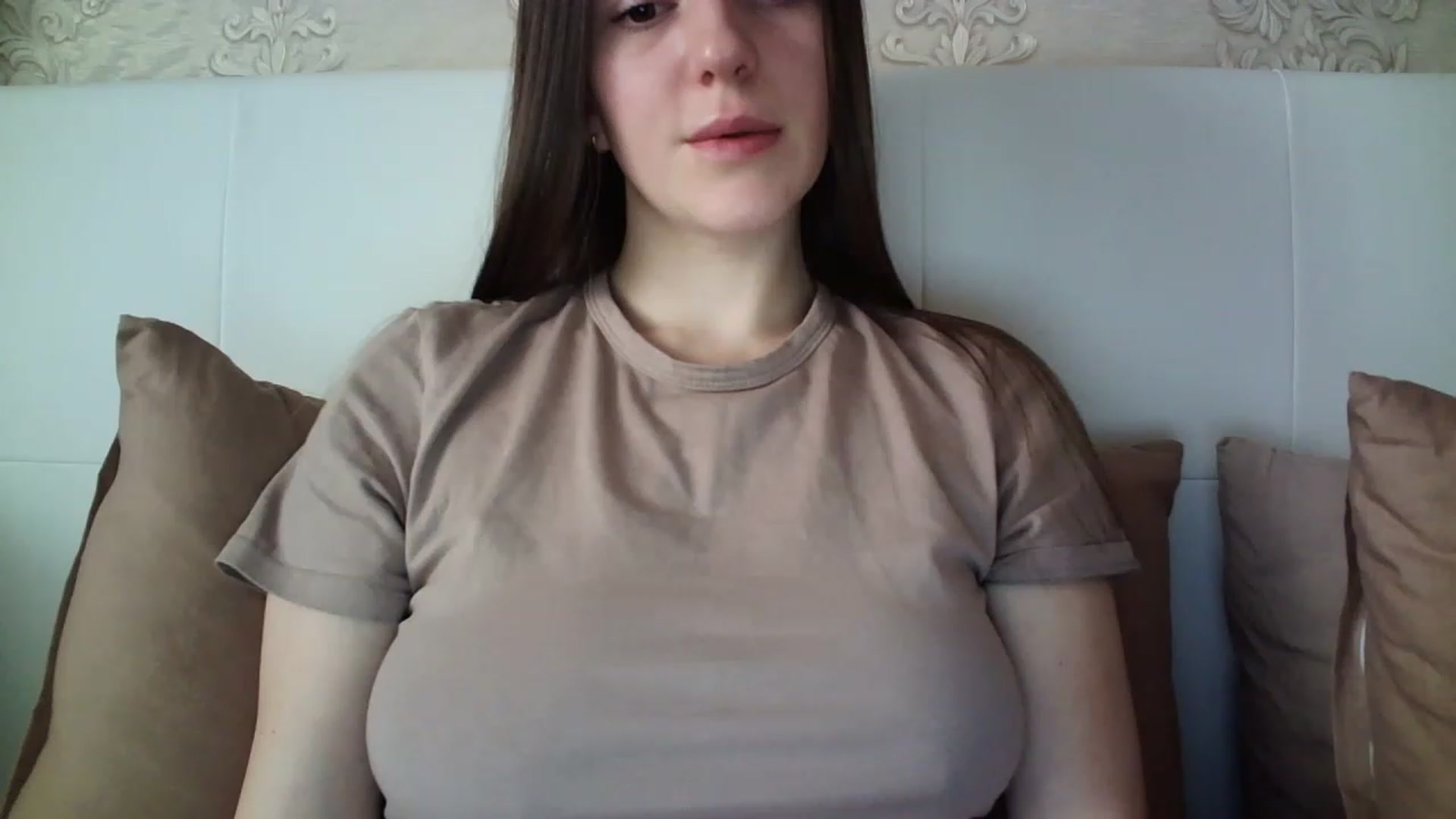 Gallery image thumbnail from charming_irl's myfreecams stream on, 03/20/2023, 12:52 image 2 of 20