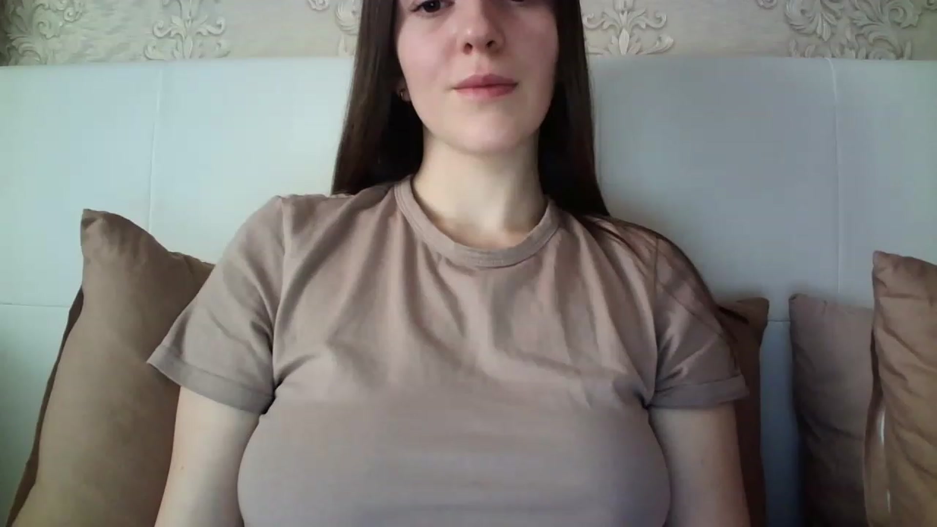 Gallery image thumbnail from charming_irl's myfreecams stream on, 03/20/2023, 12:52 image 4 of 20