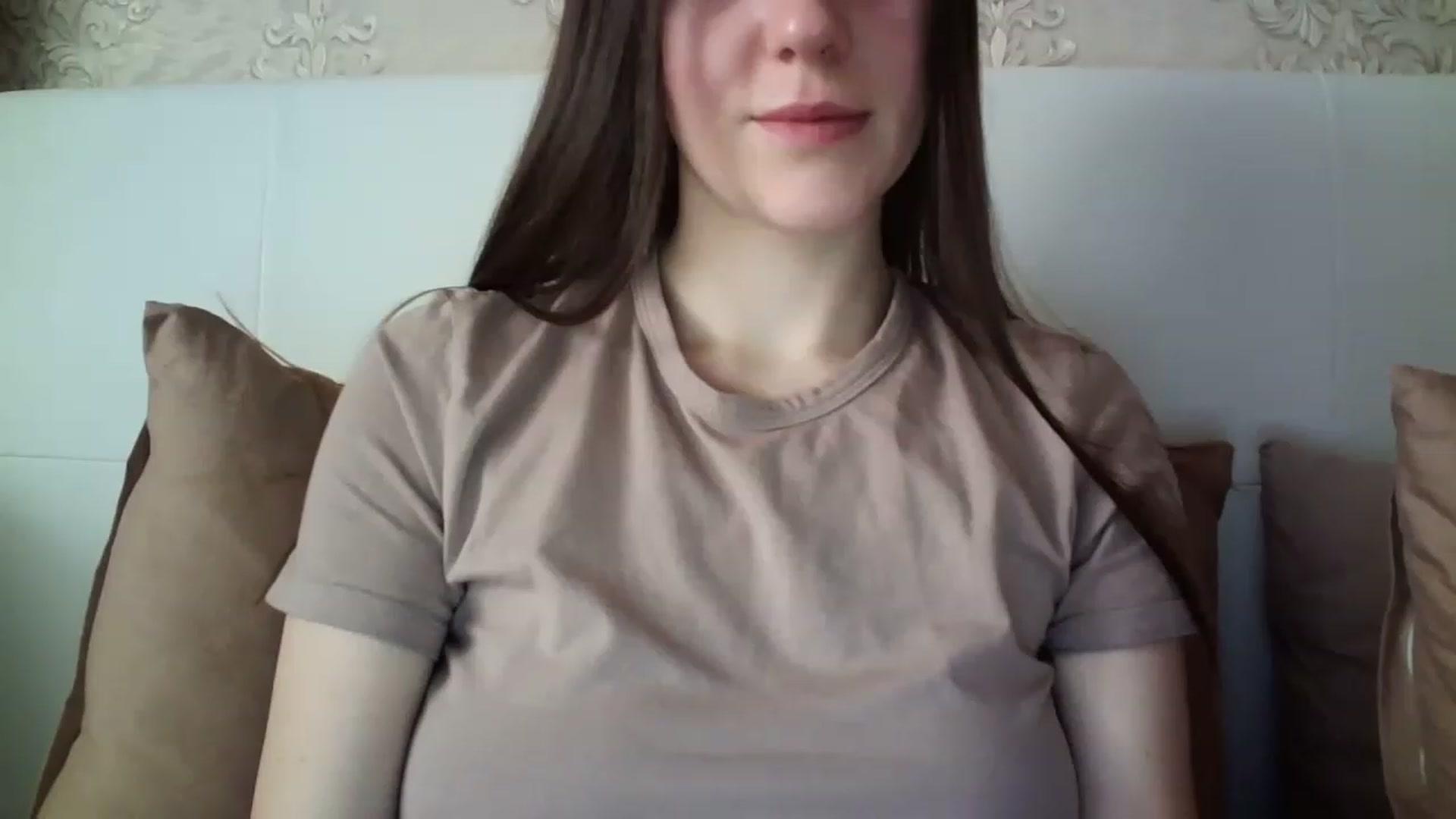 Gallery image thumbnail from charming_irl's myfreecams stream on, 03/20/2023, 12:52 image 15 of 20