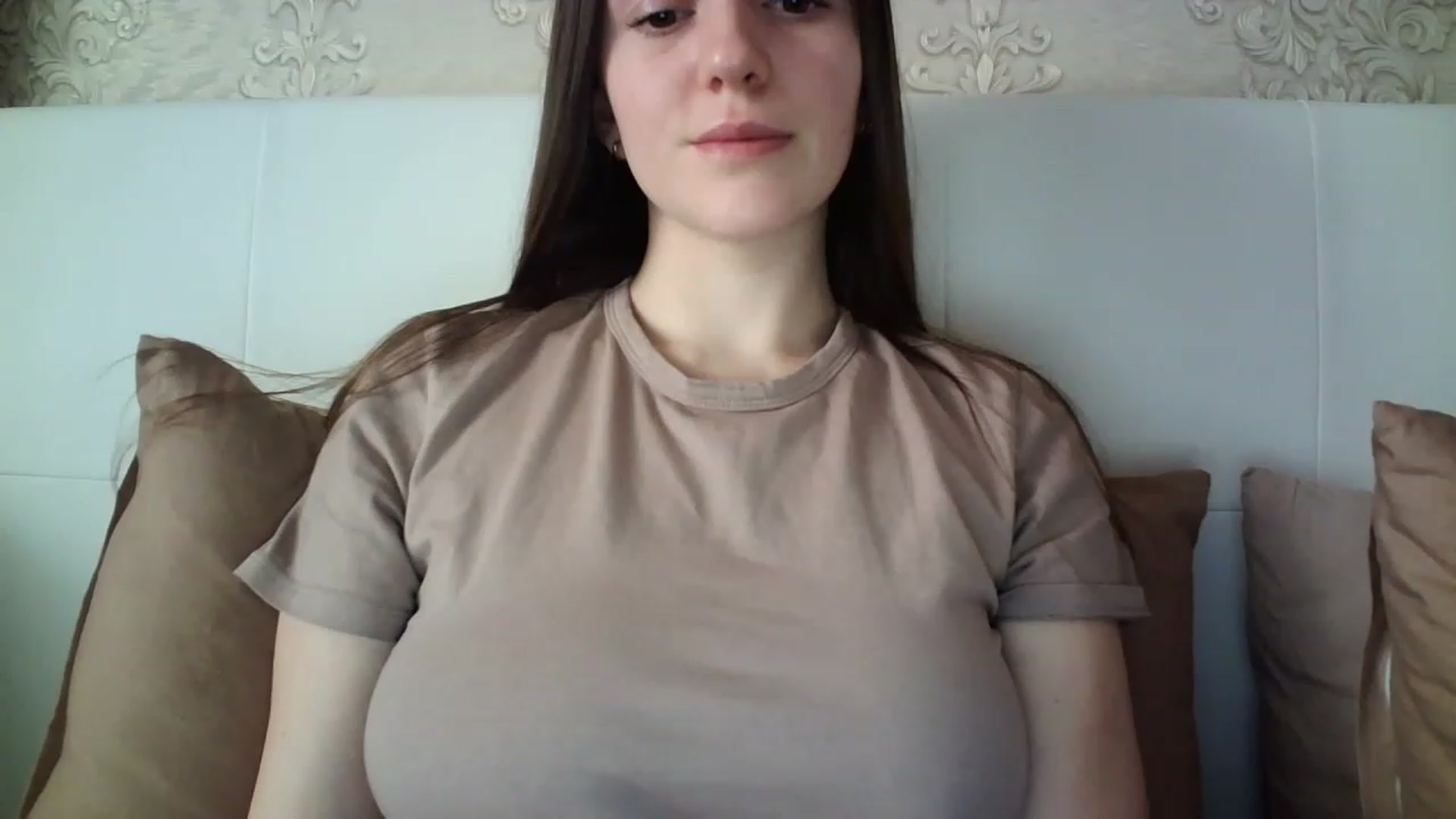 Gallery image thumbnail from charming_irl's myfreecams stream on, 03/20/2023, 12:52 image 5 of 20